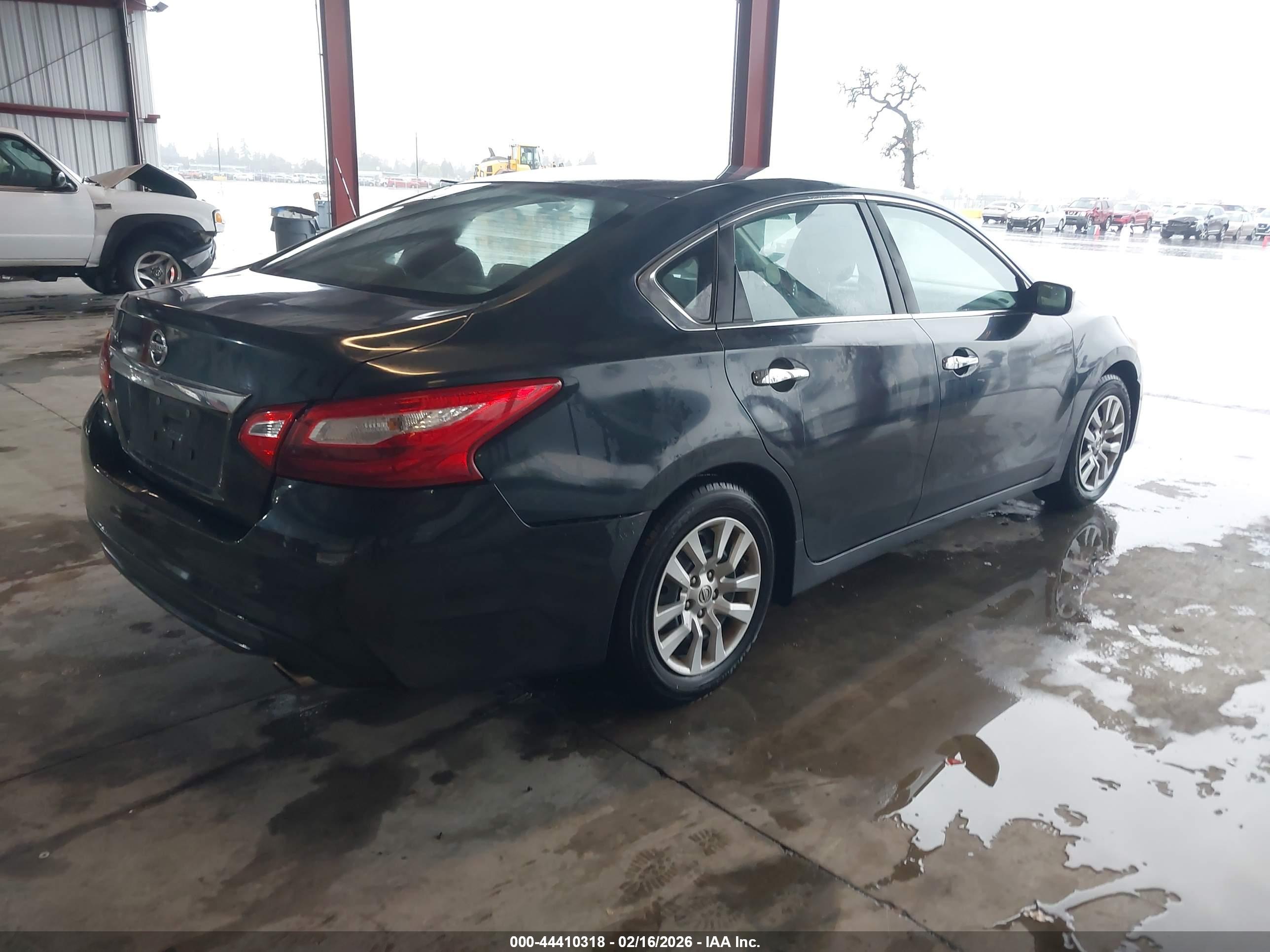 NISSAN ALTIMA image 4