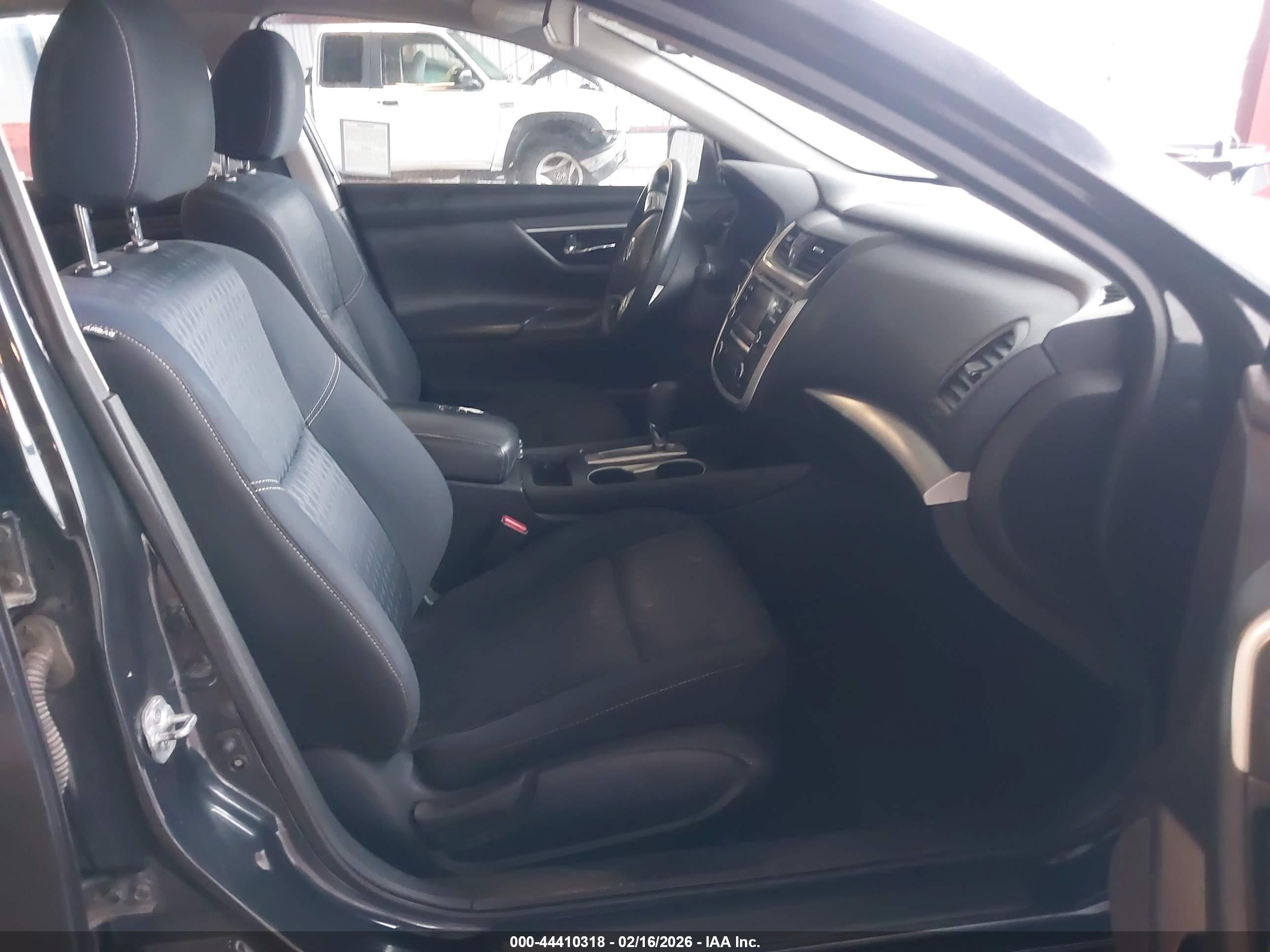 NISSAN ALTIMA image 5