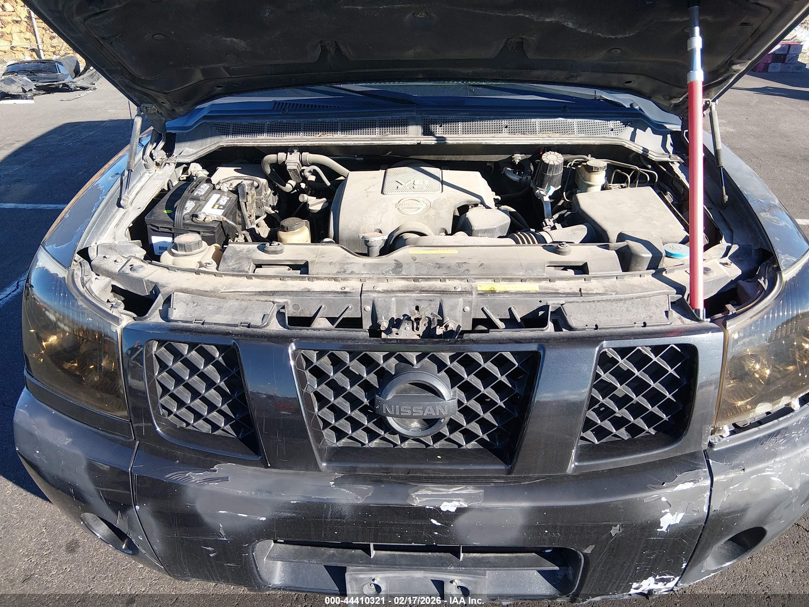 NISSAN TITAN image 10