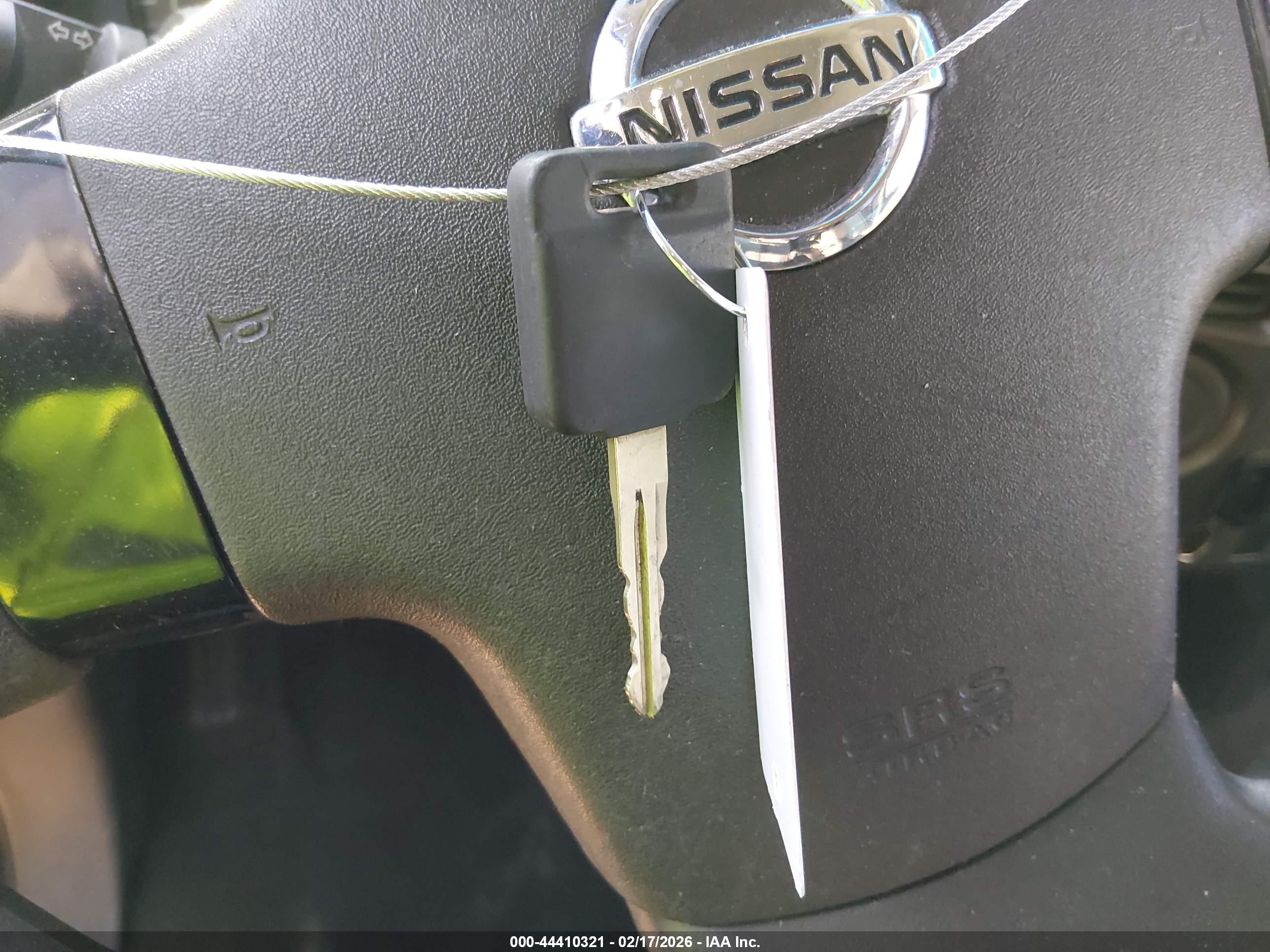 NISSAN TITAN image 11