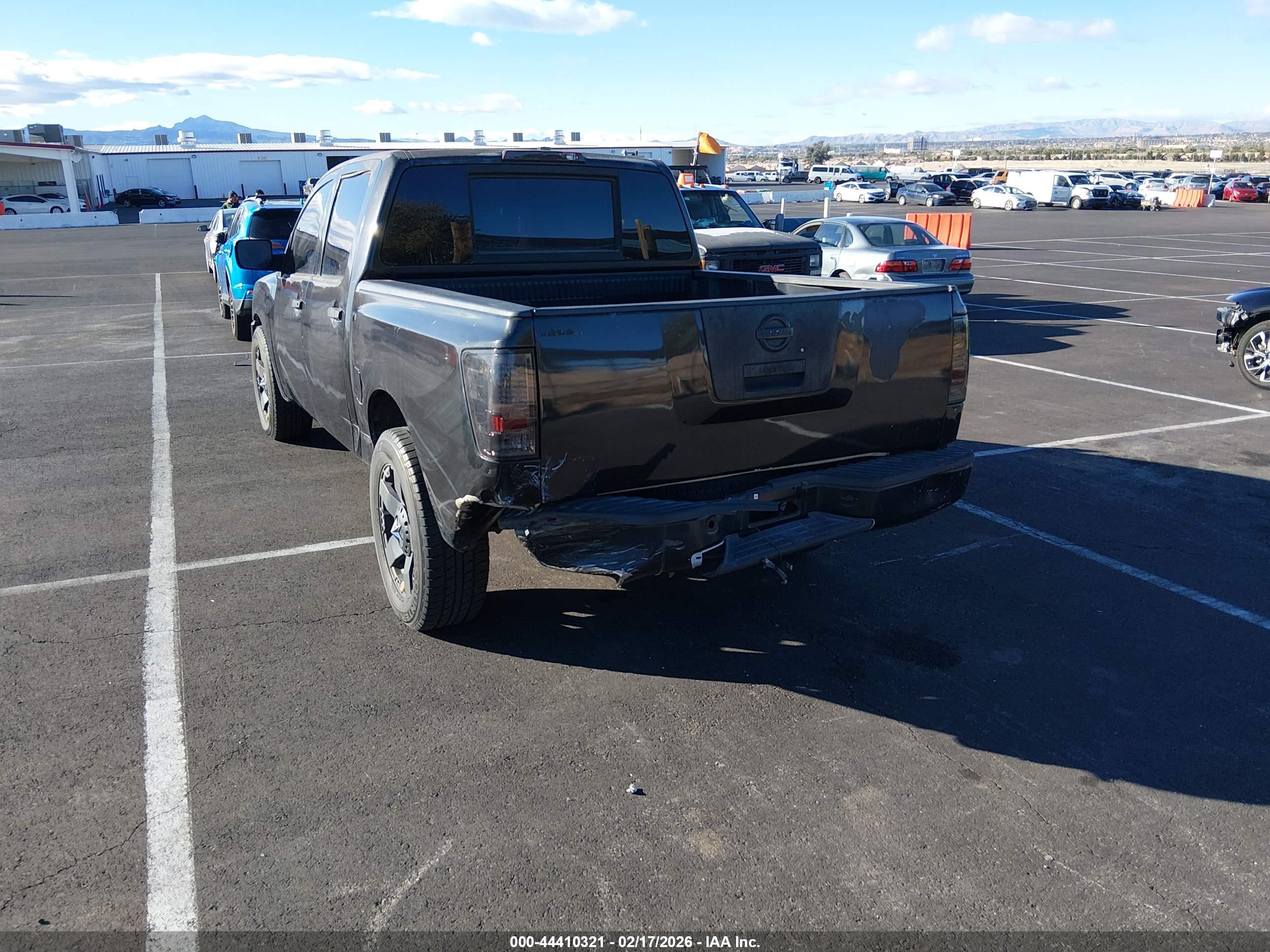 NISSAN TITAN image 3