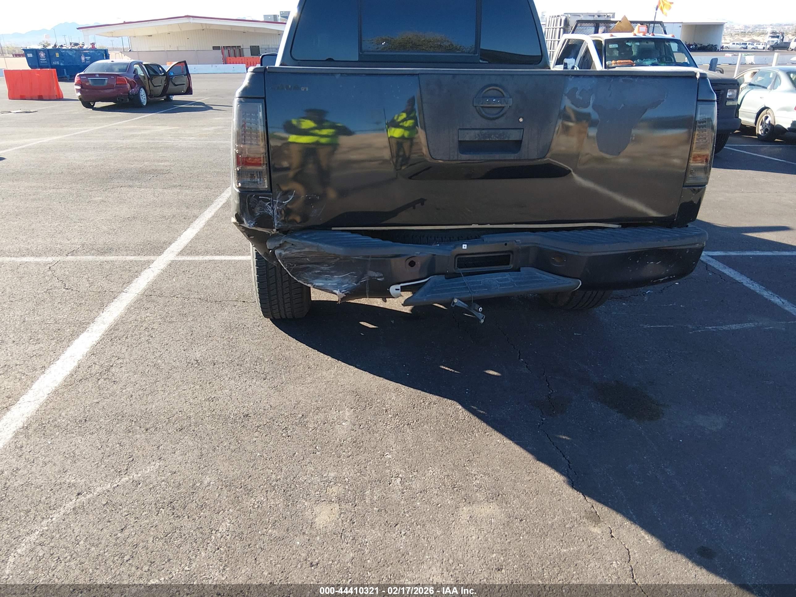 NISSAN TITAN image 6