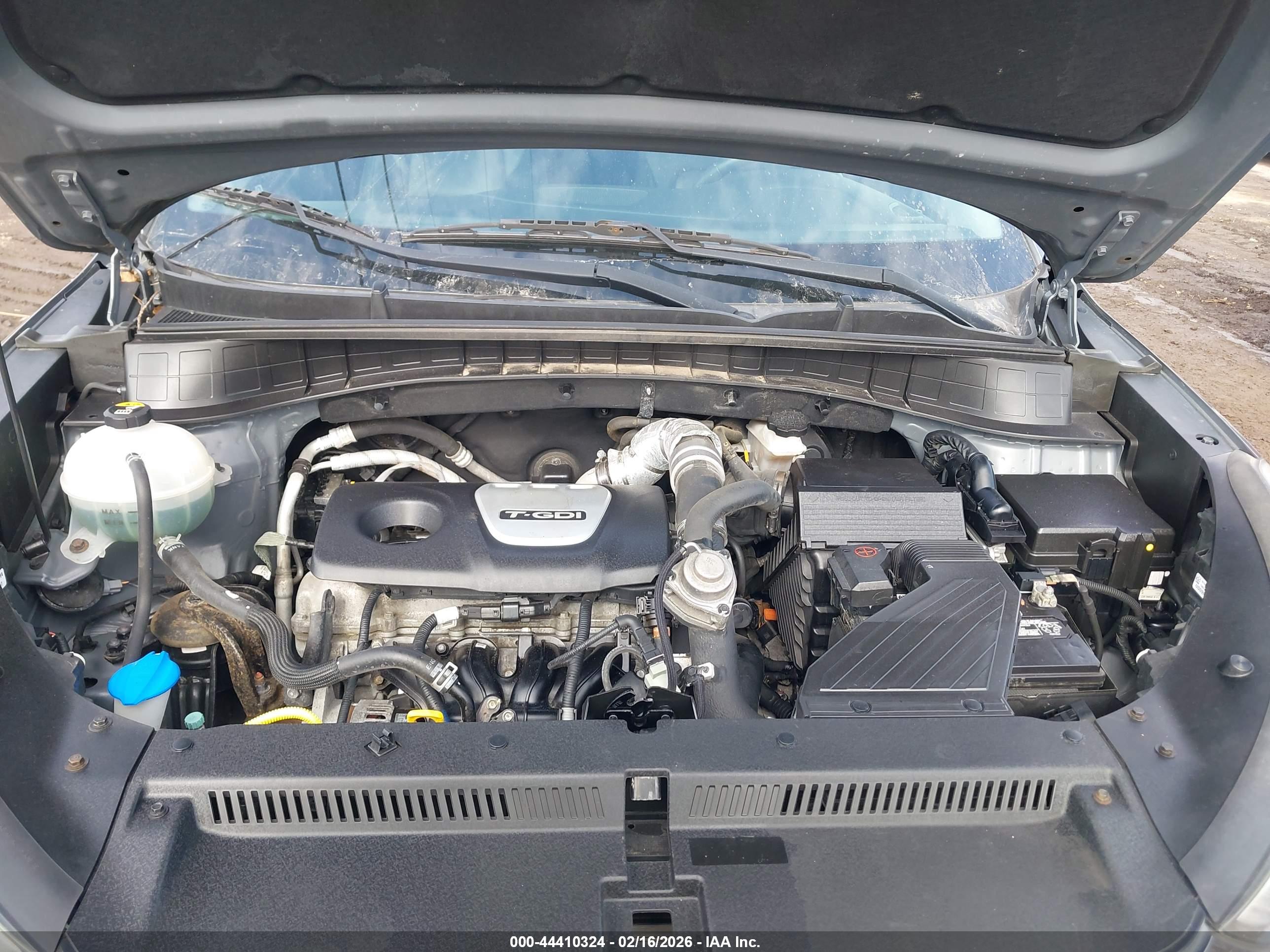 HYUNDAI TUCSON image 10
