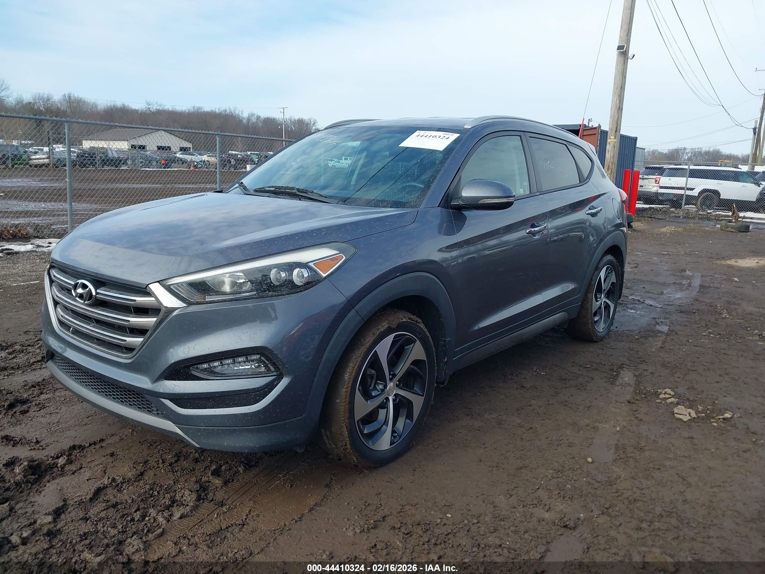 HYUNDAI TUCSON image 2