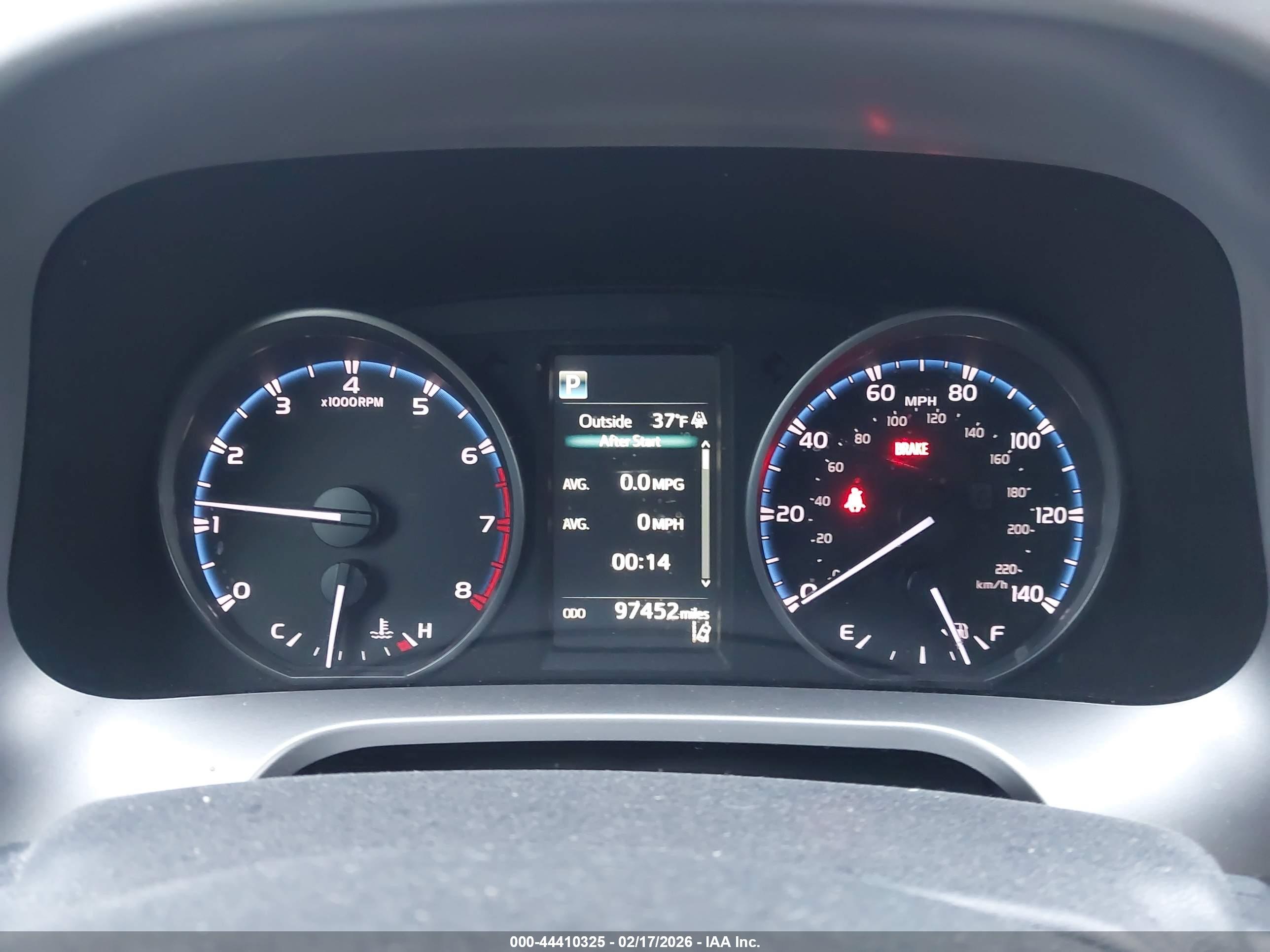 TOYOTA RAV4 image 7