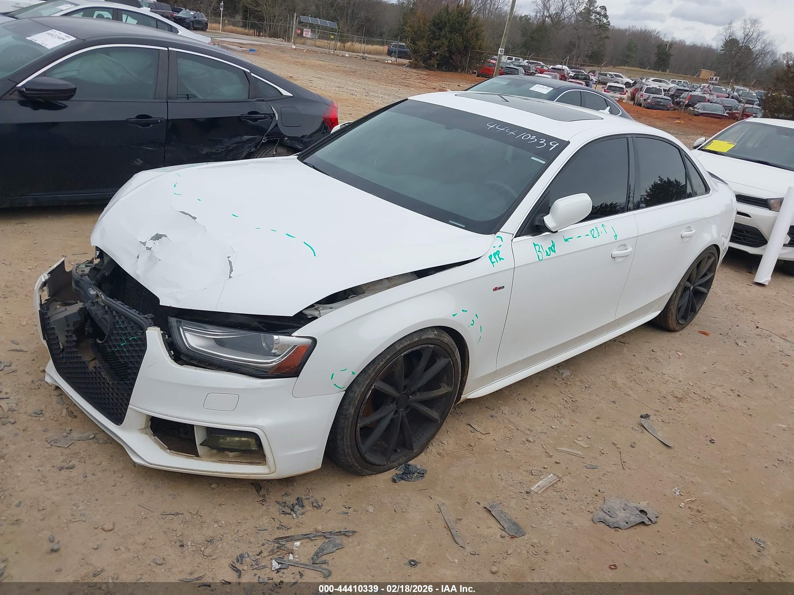 AUDI A4 image 2