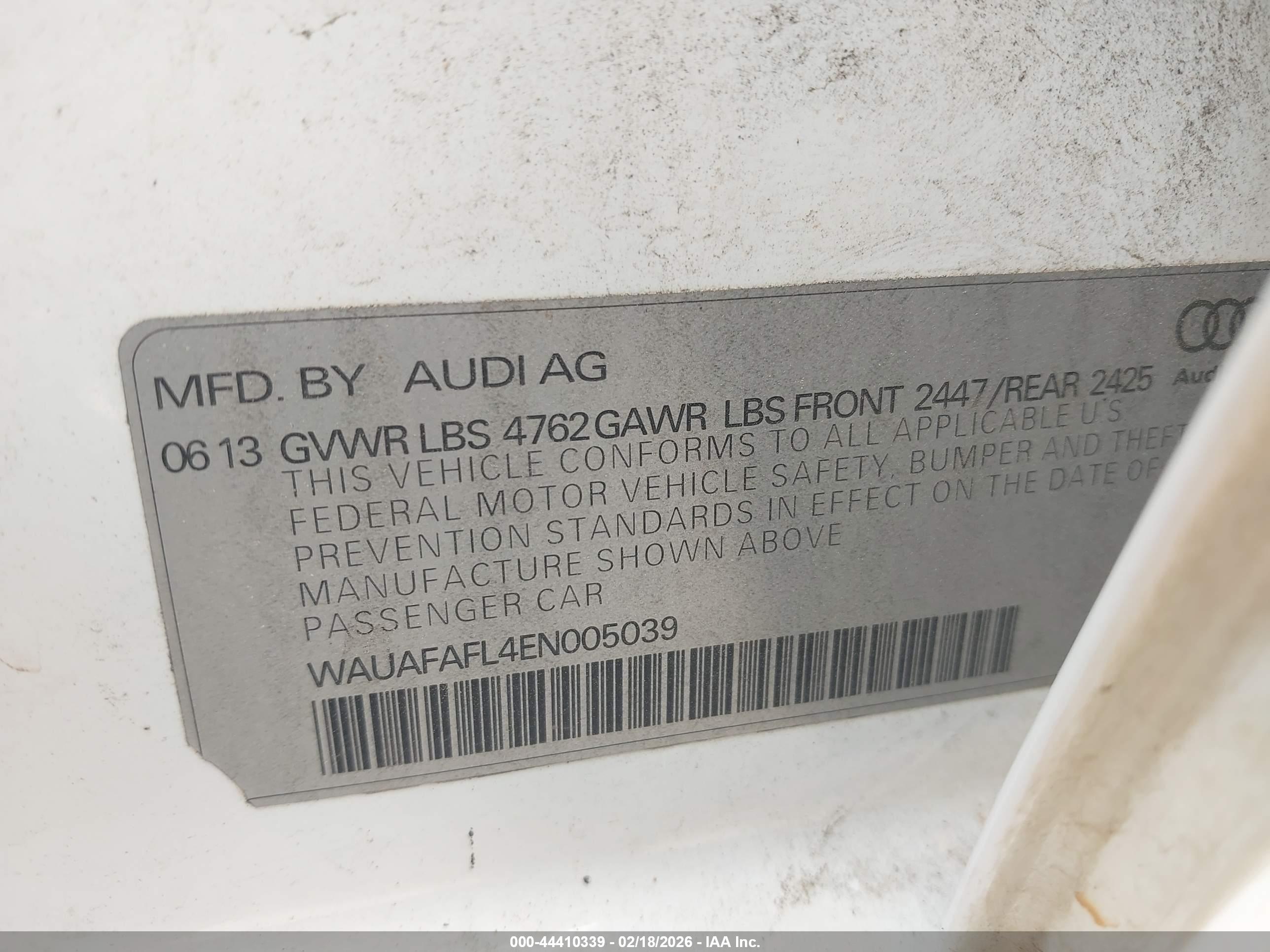 AUDI A4 image 9