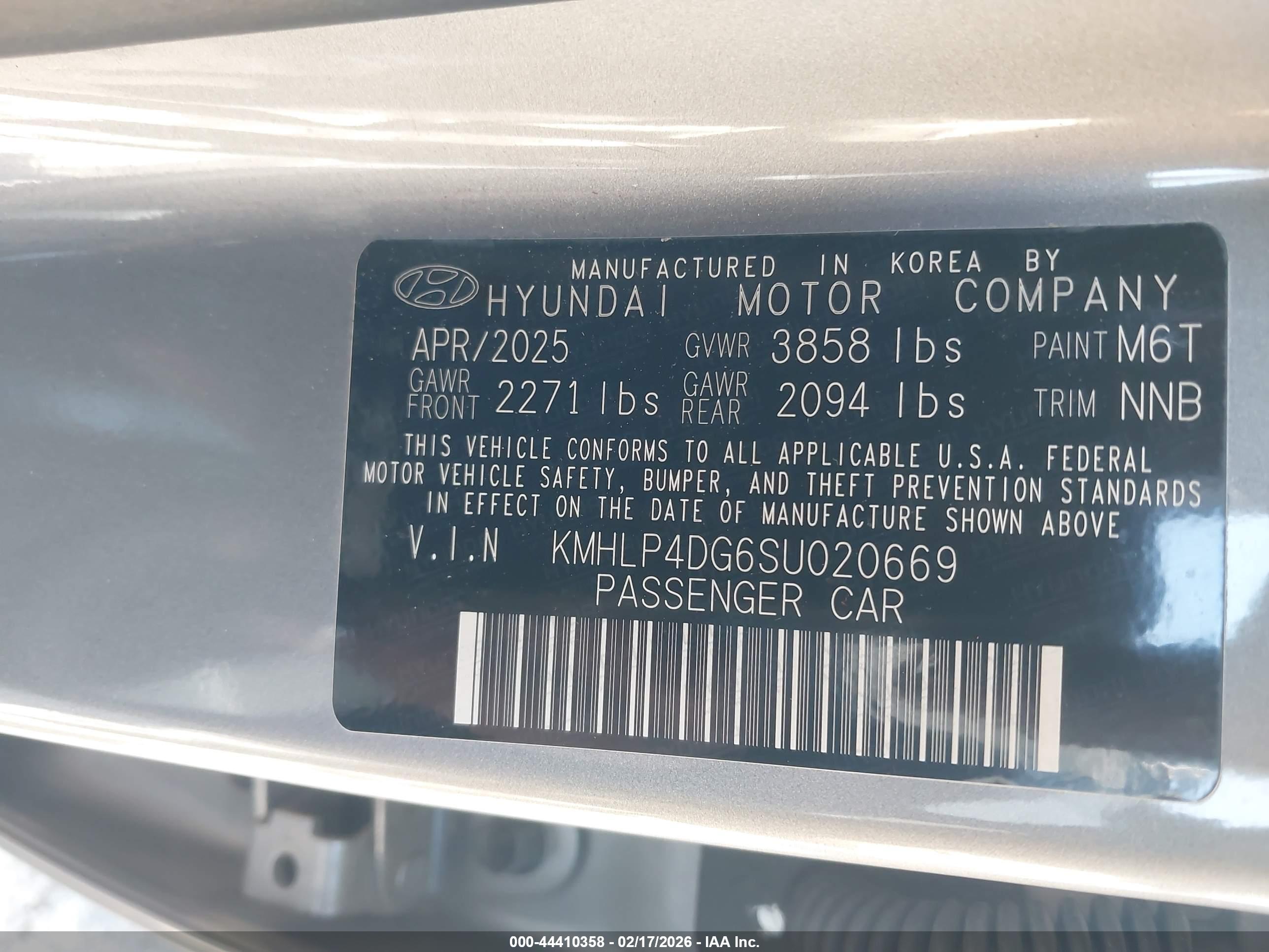 HYUNDAI ELANTRA image 9