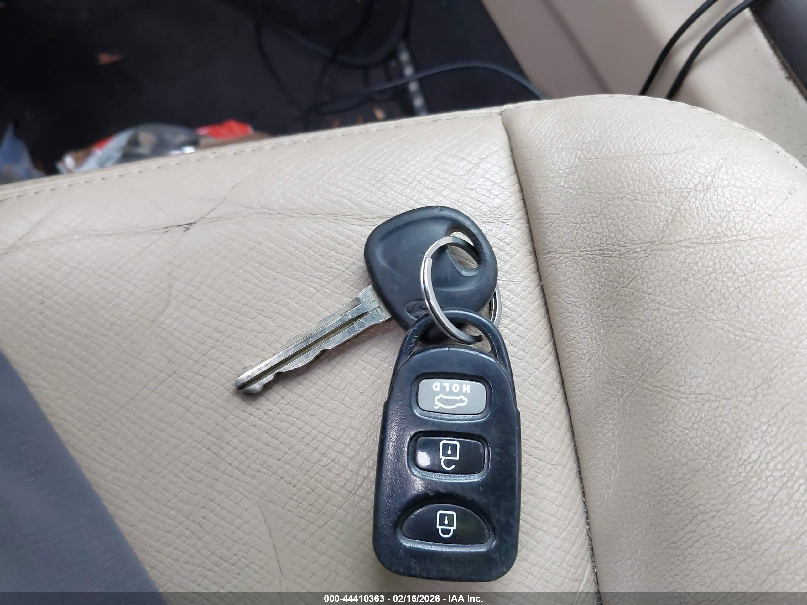 HYUNDAI SONATA image 11