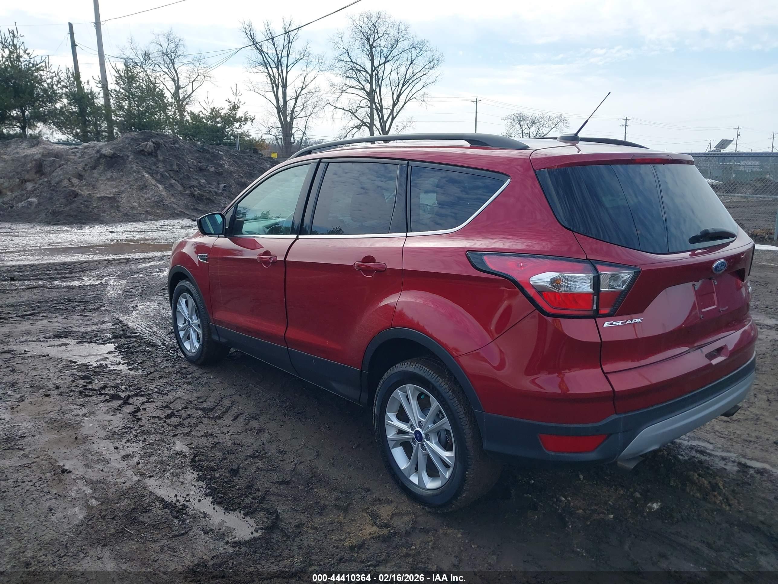 FORD ESCAPE image 3