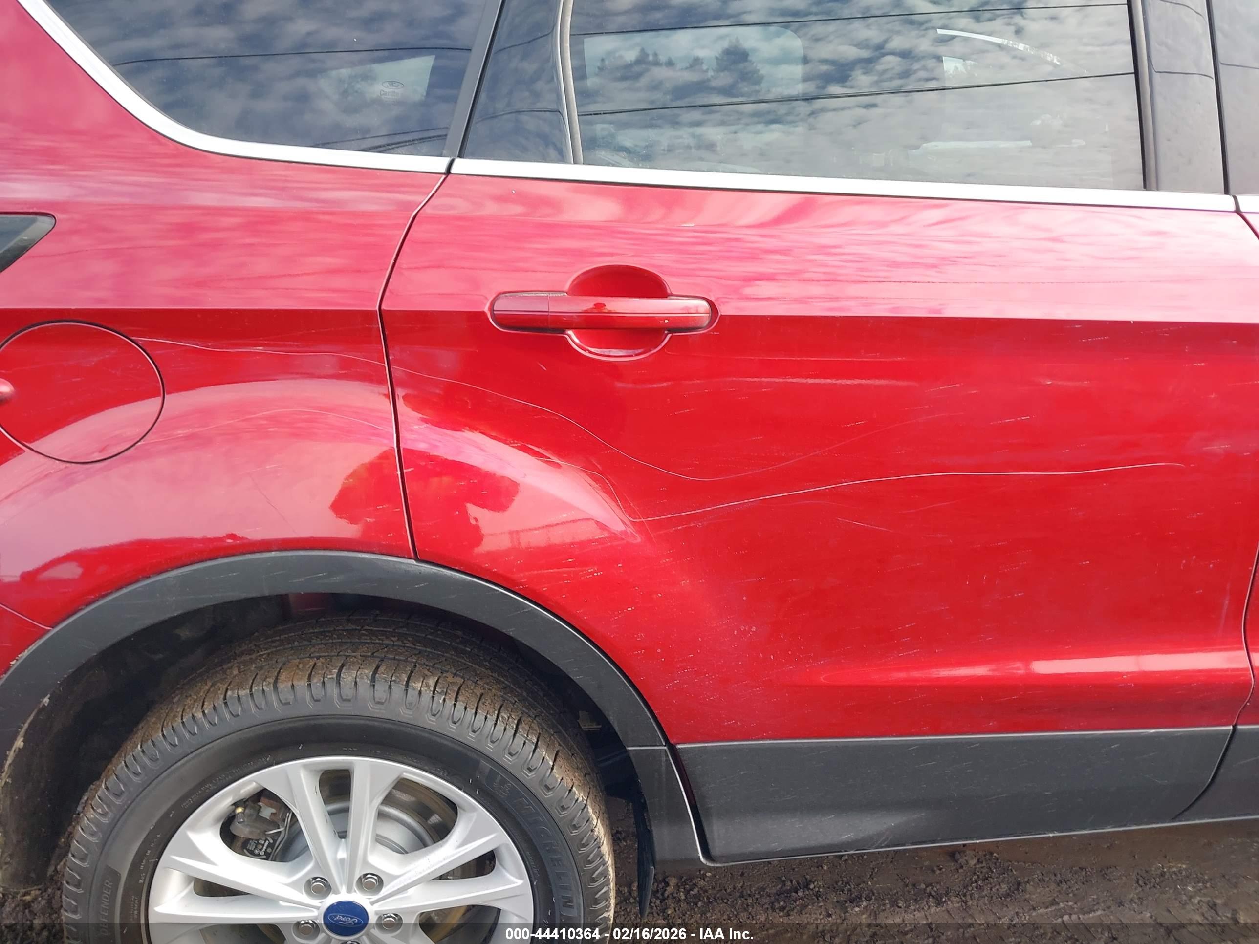 FORD ESCAPE image 6