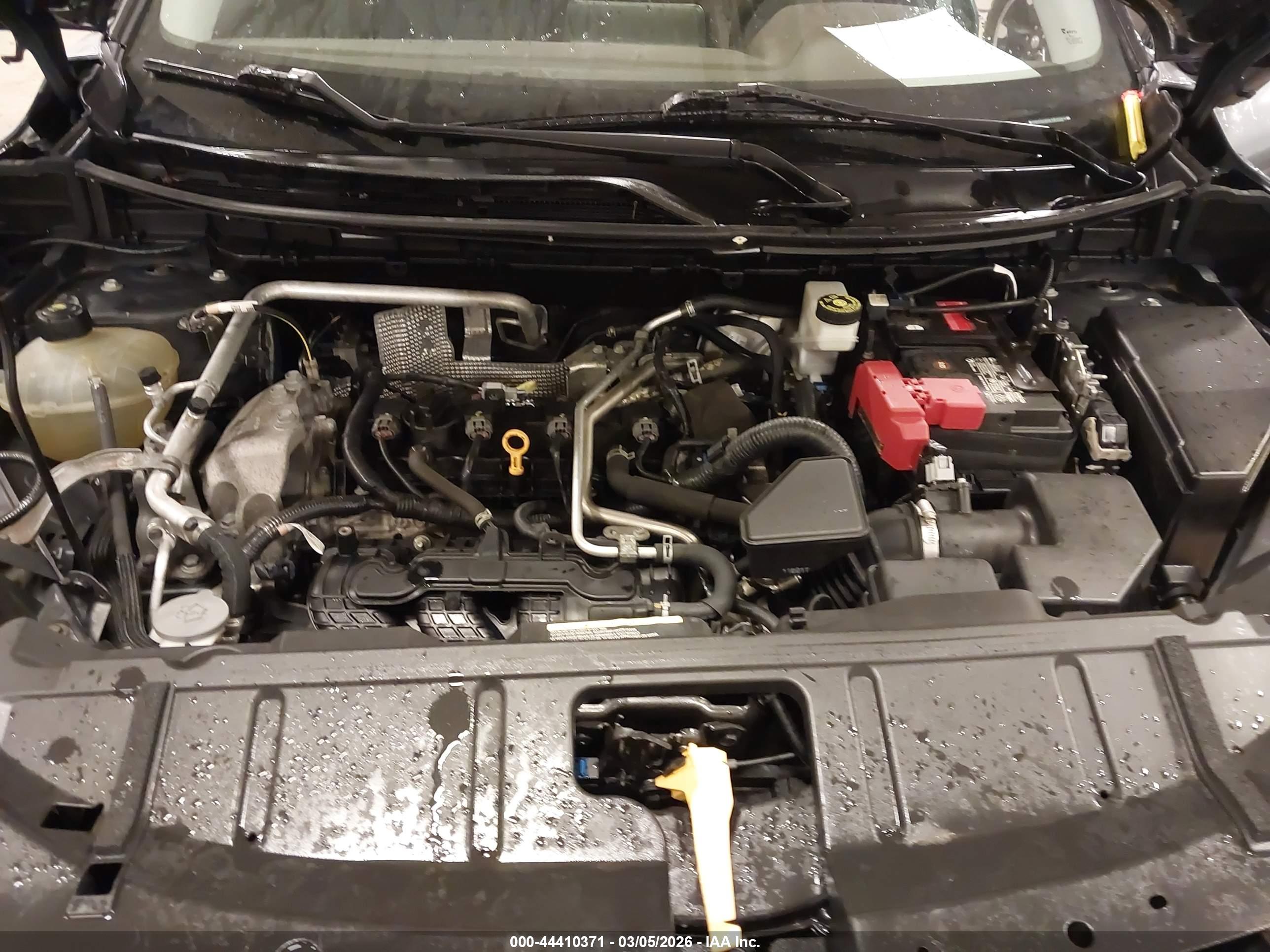NISSAN ROGUE image 10