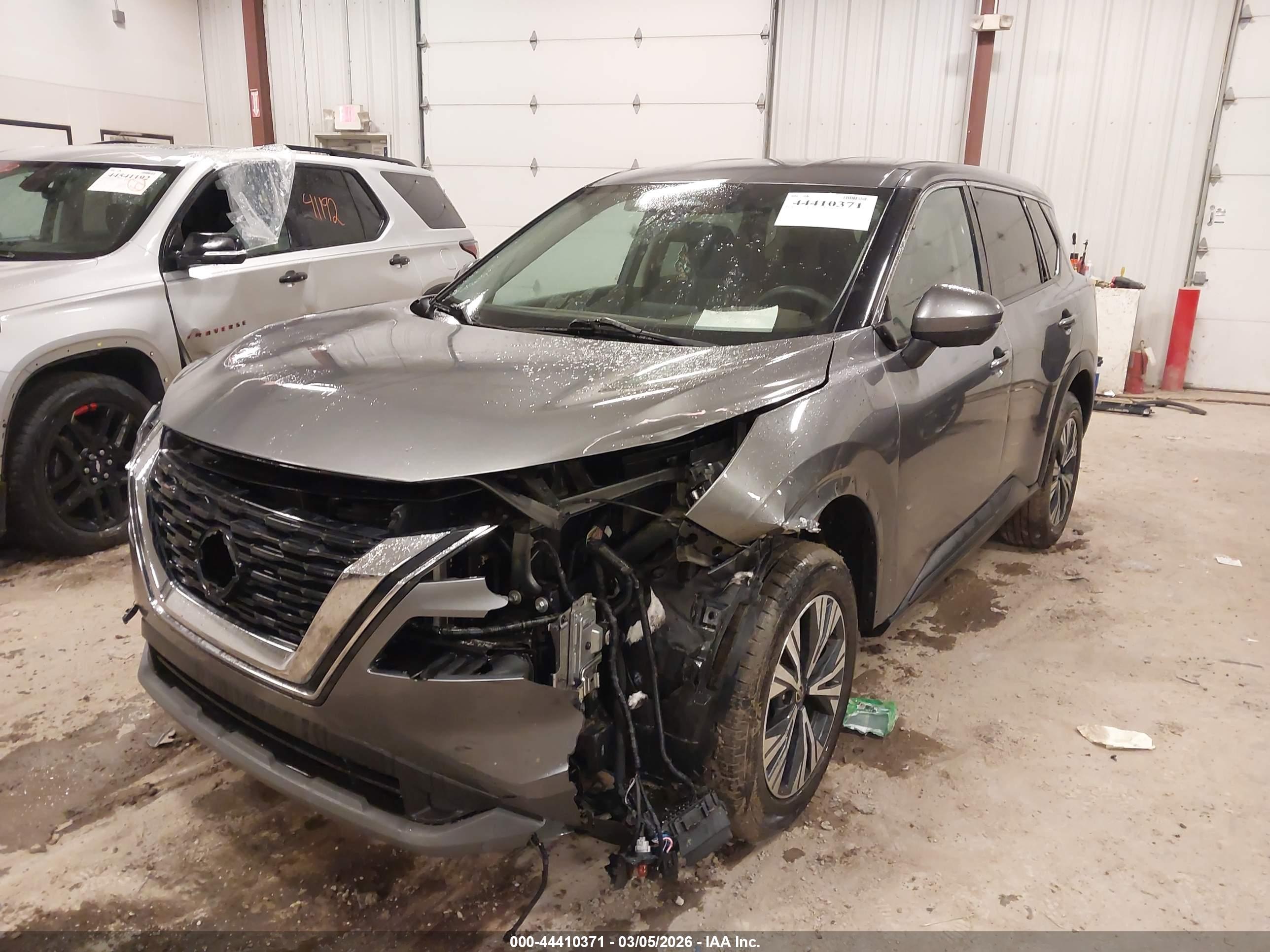 NISSAN ROGUE image 6