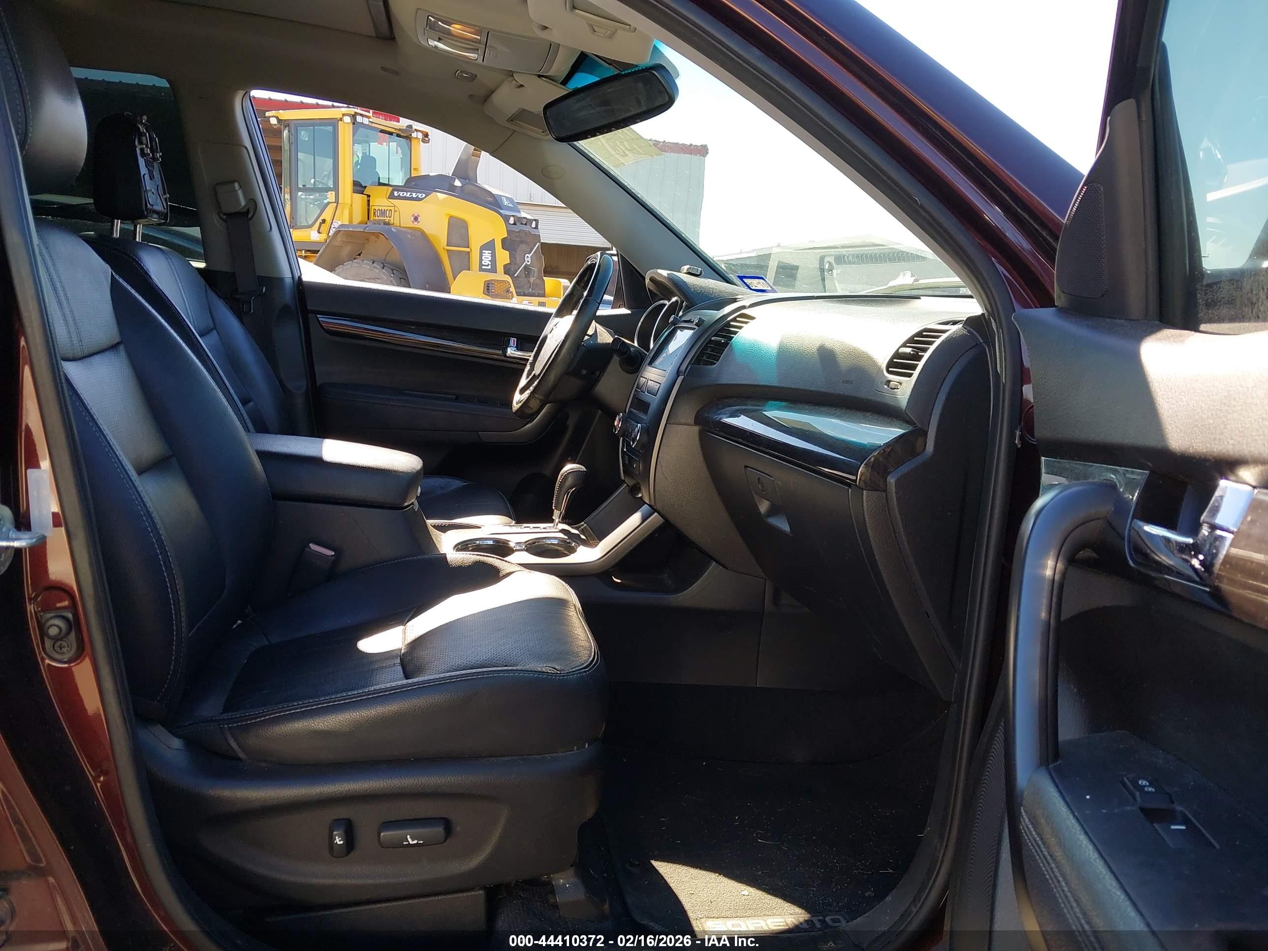 KIA SORENTO image 5