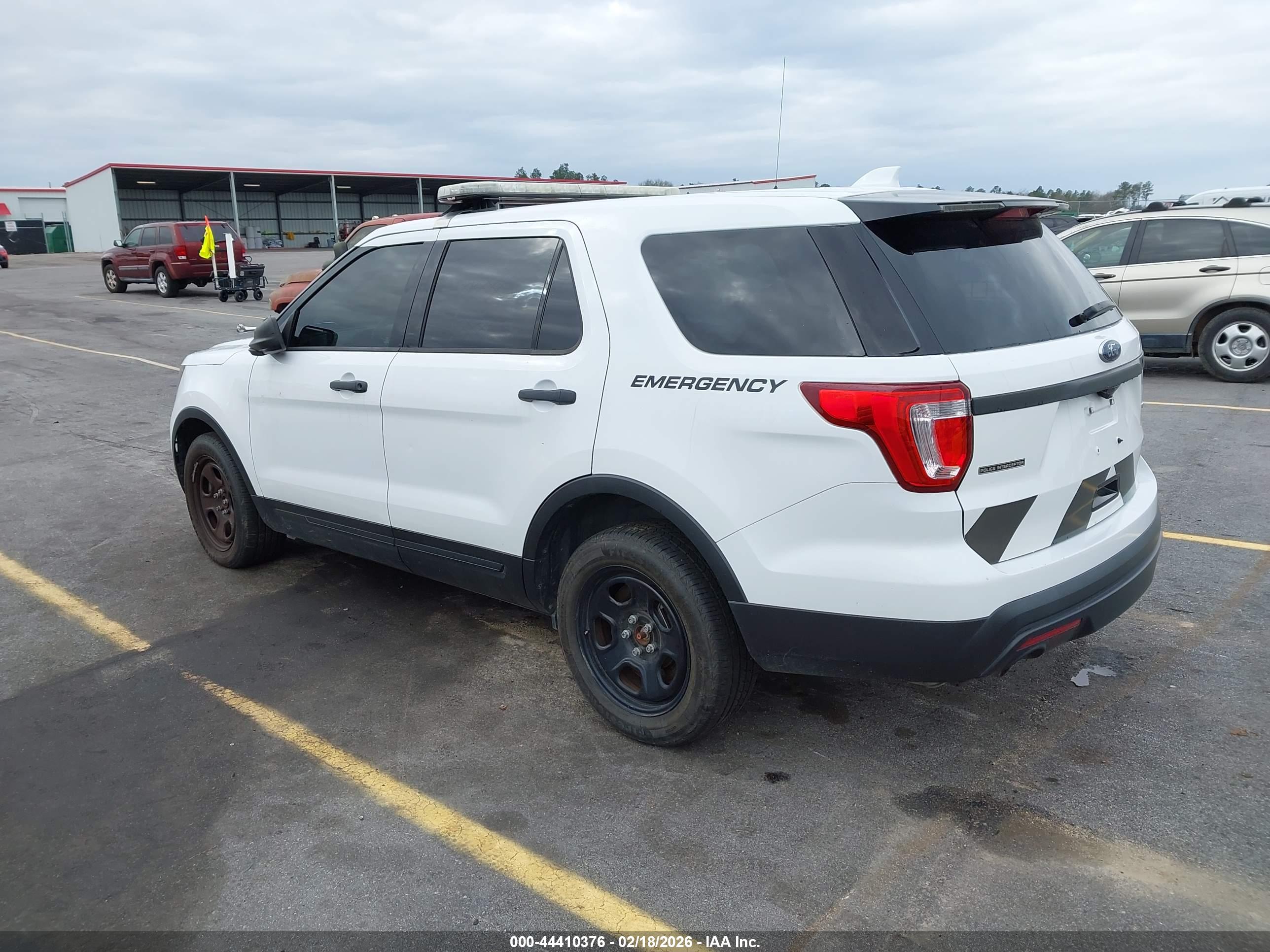 FORD UTILITY image 3
