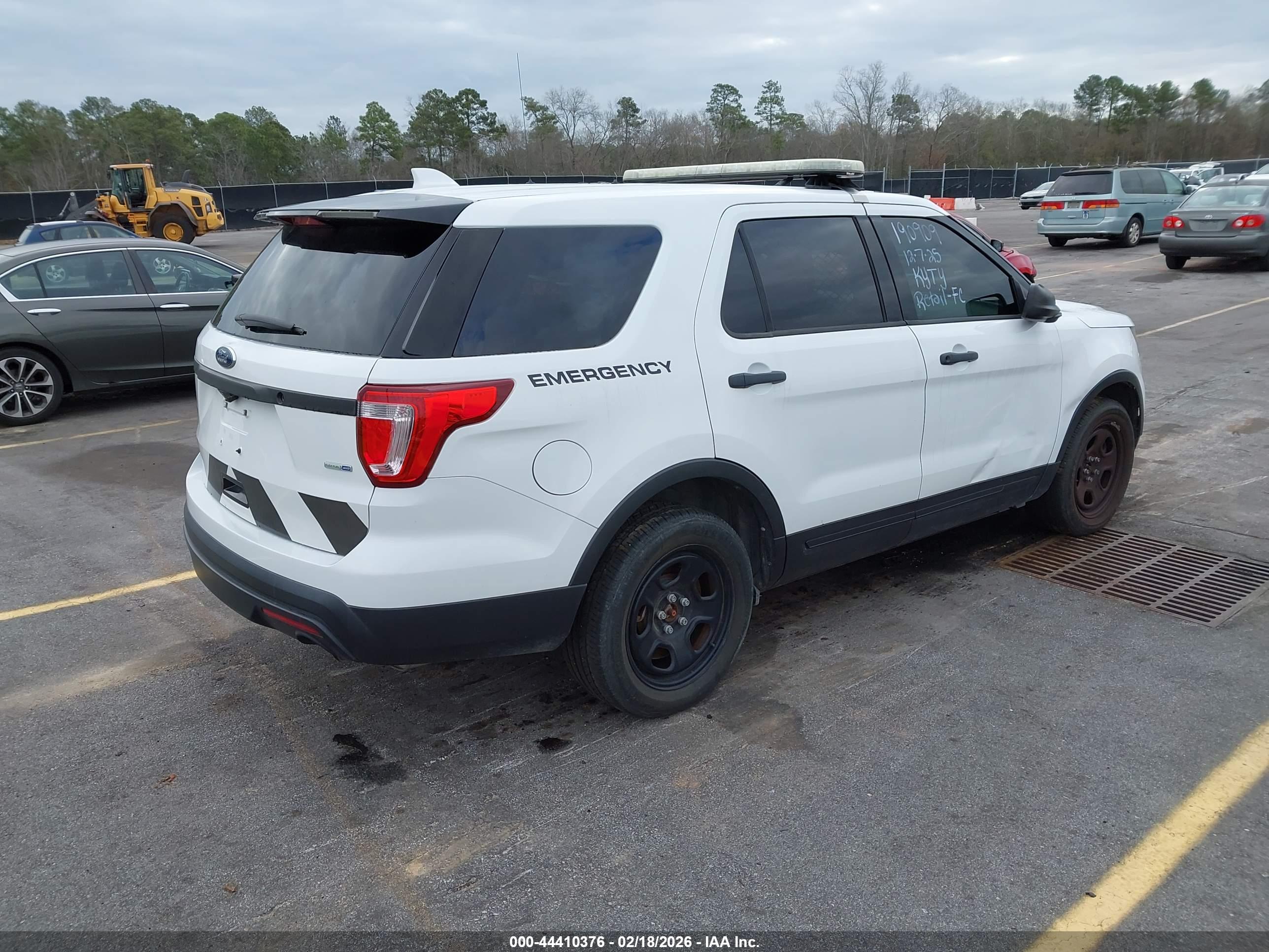 FORD UTILITY image 4