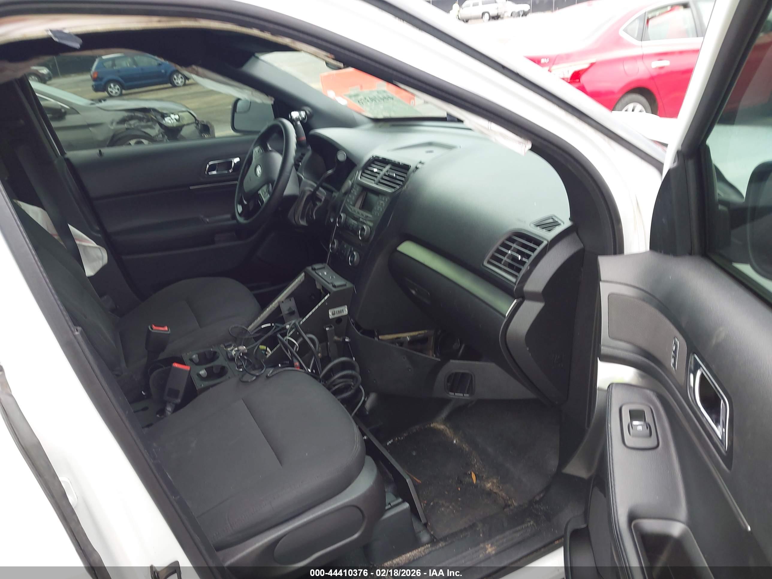 FORD UTILITY image 5