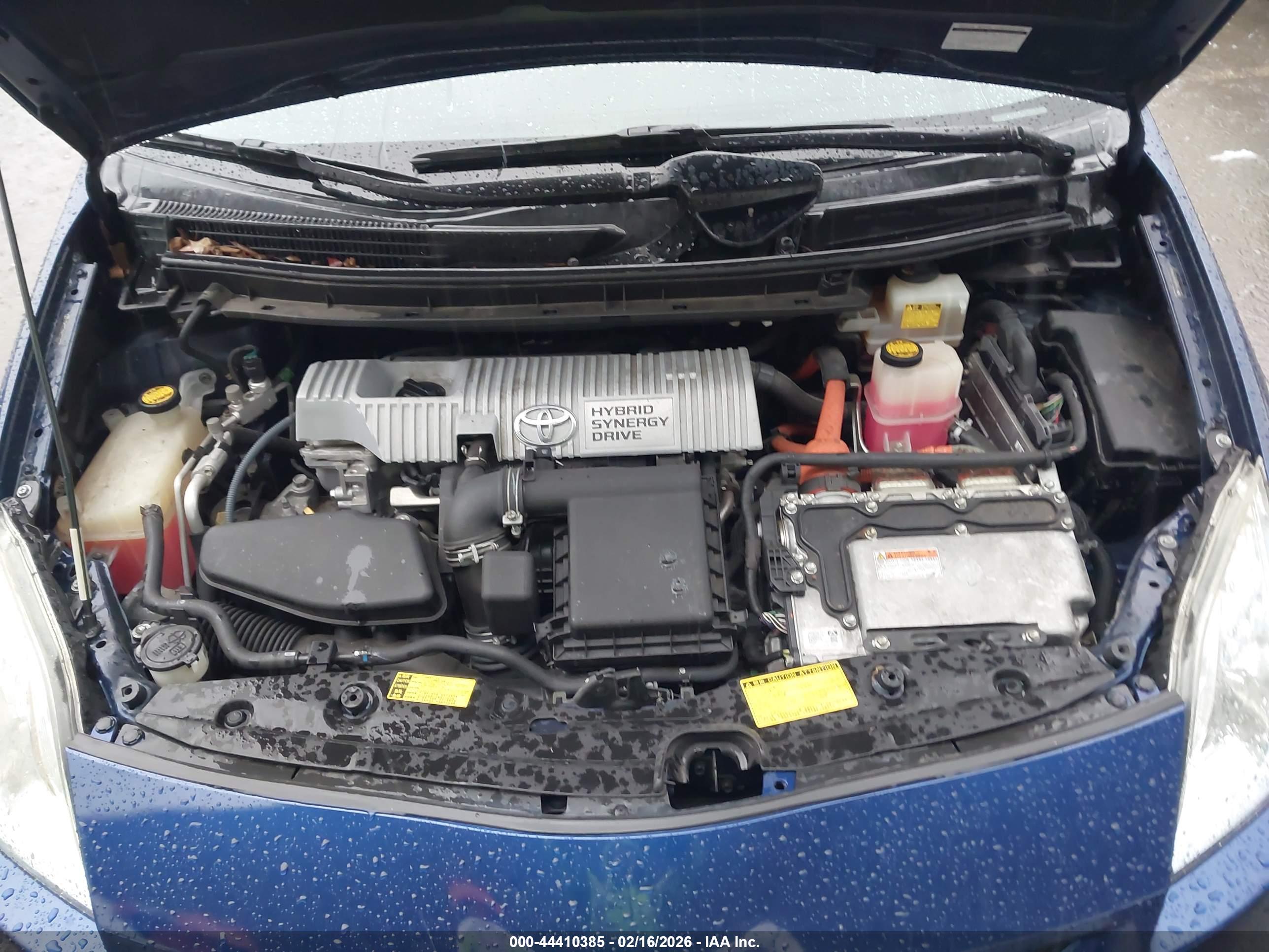 TOYOTA PRIUS image 10
