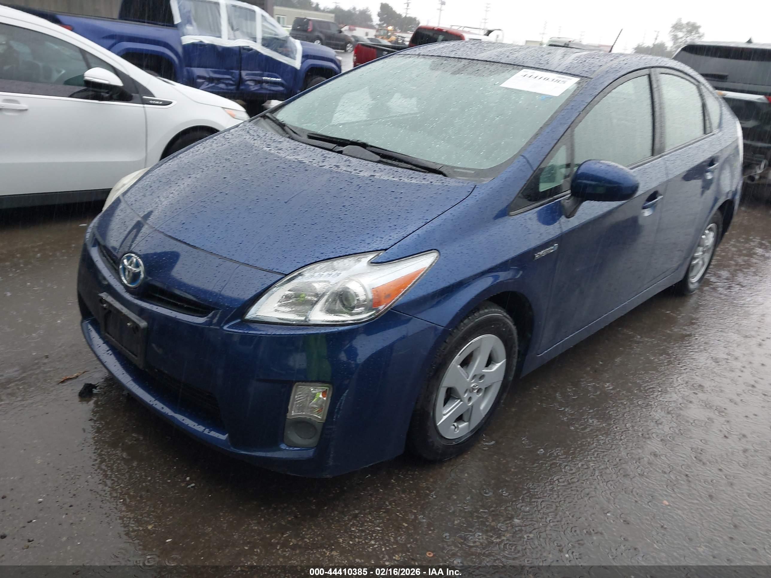 TOYOTA PRIUS image 2