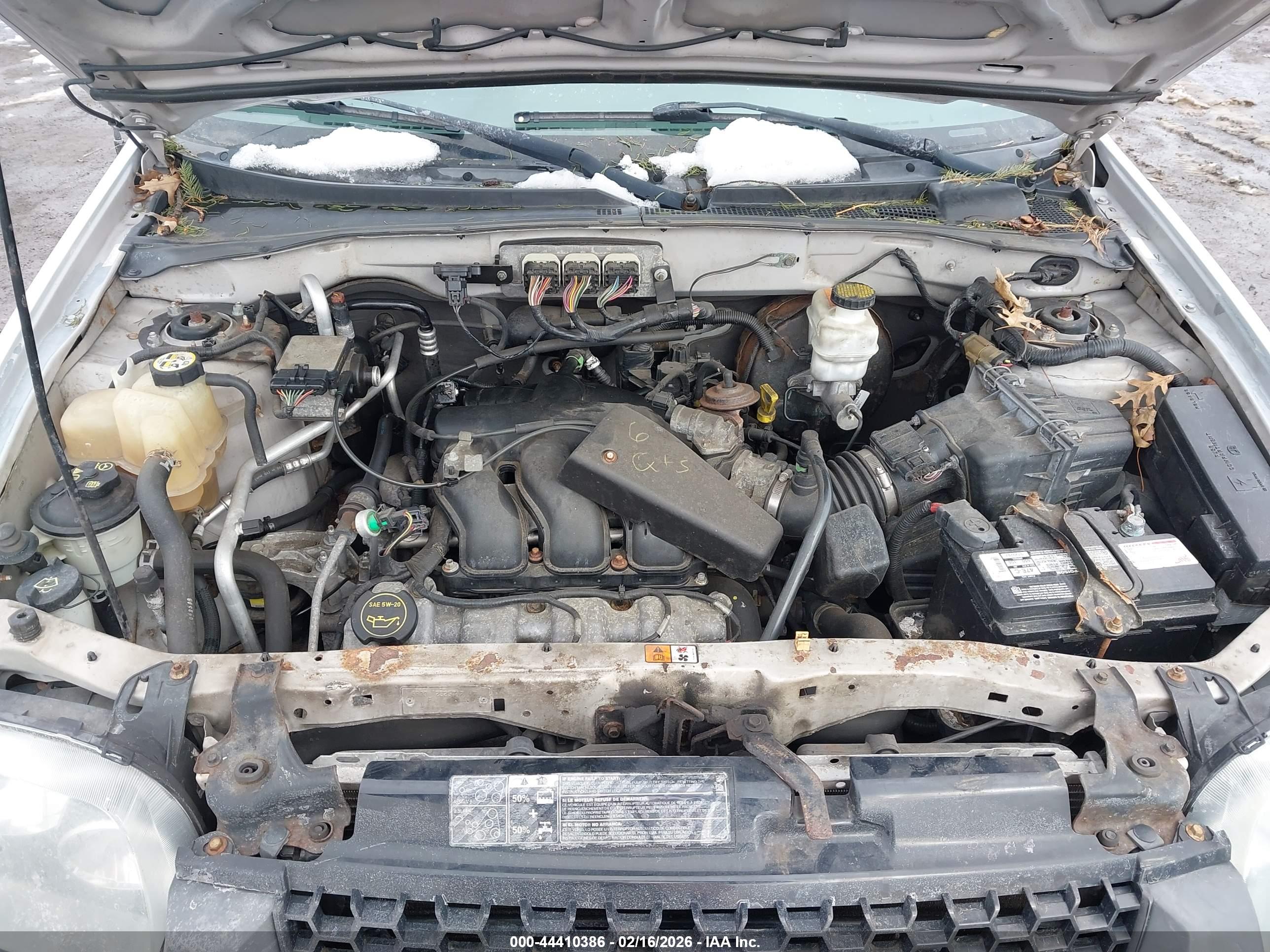 FORD ESCAPE image 10