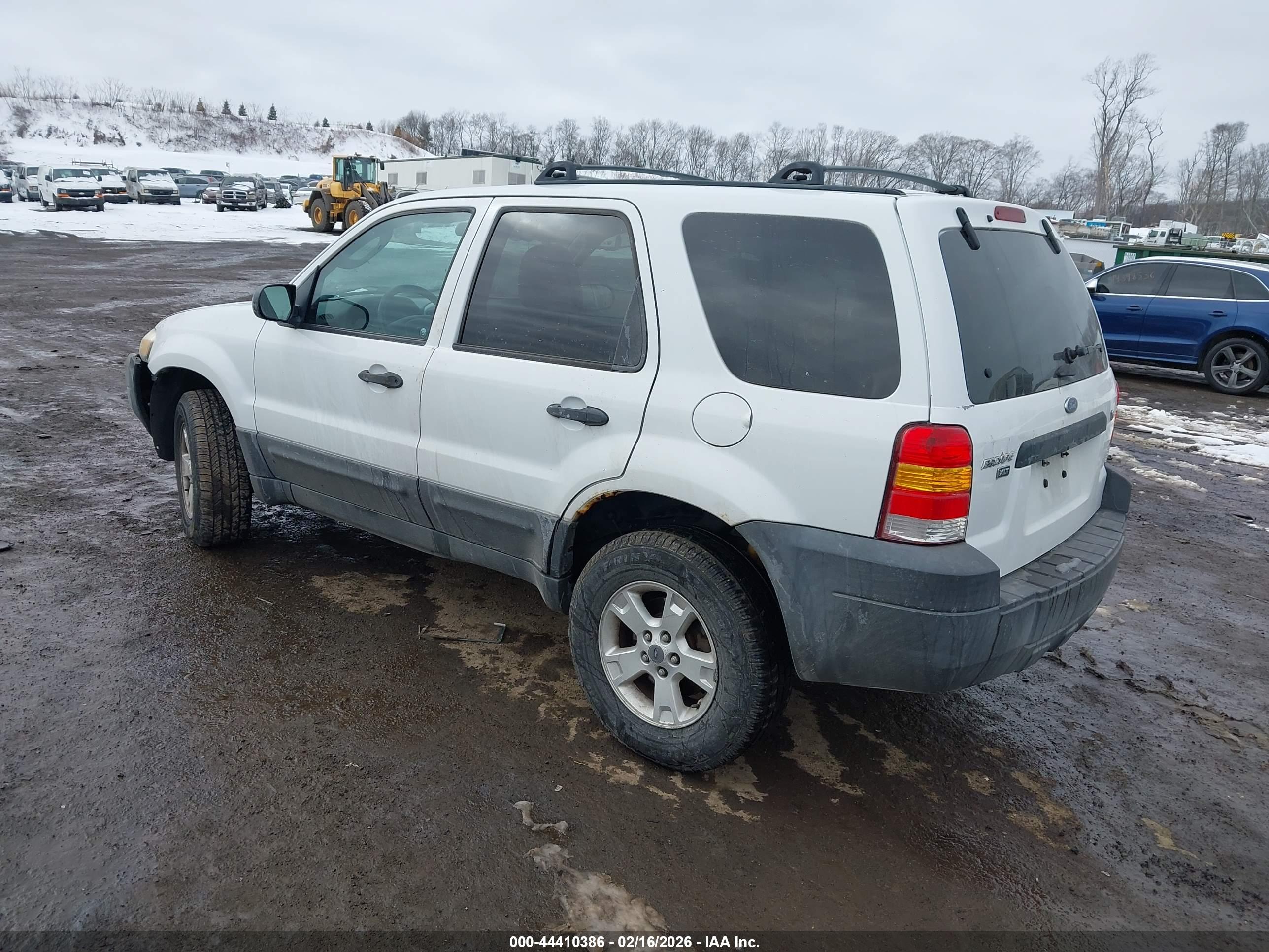 FORD ESCAPE image 3