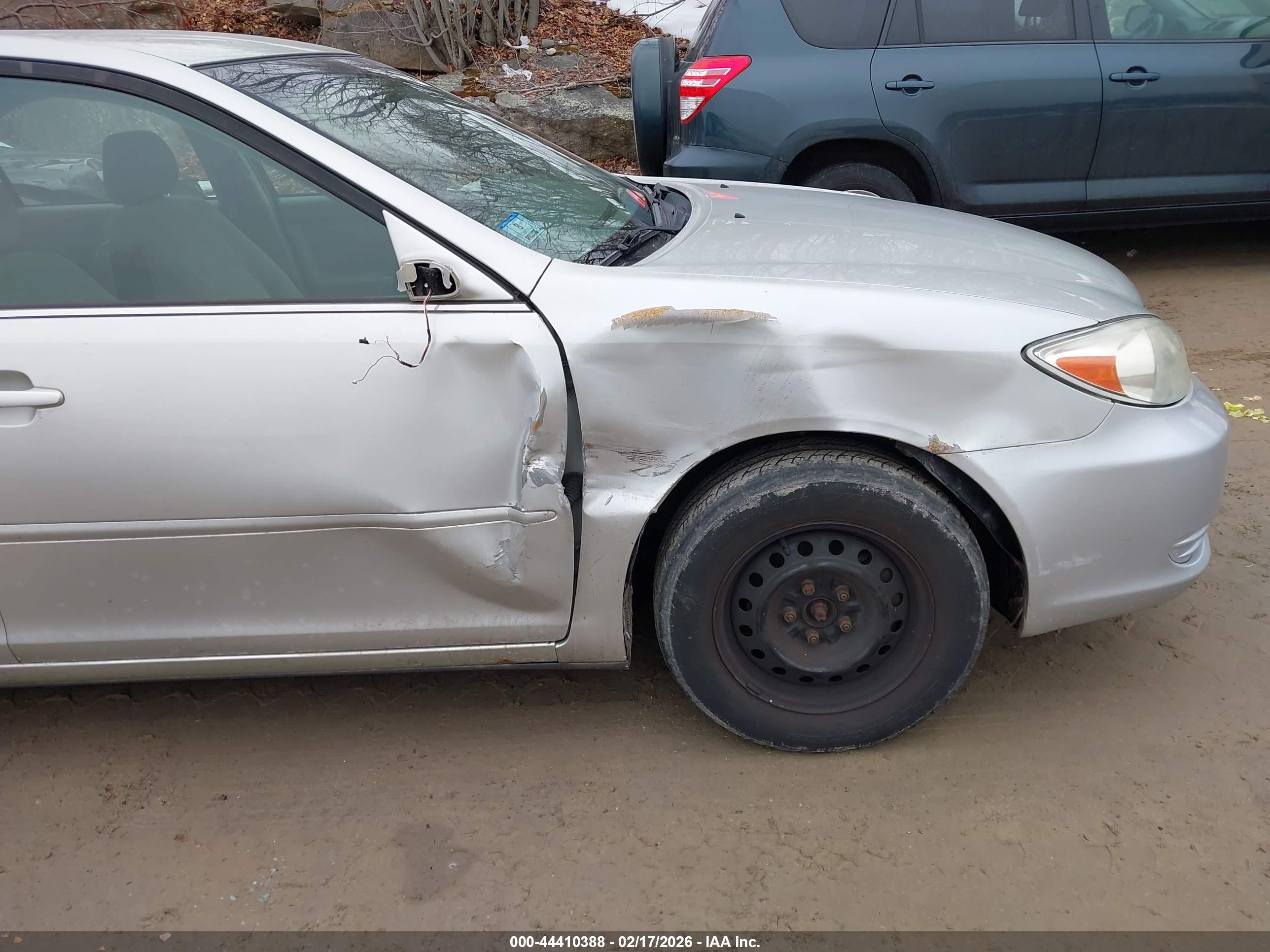 TOYOTA CAMRY image 6