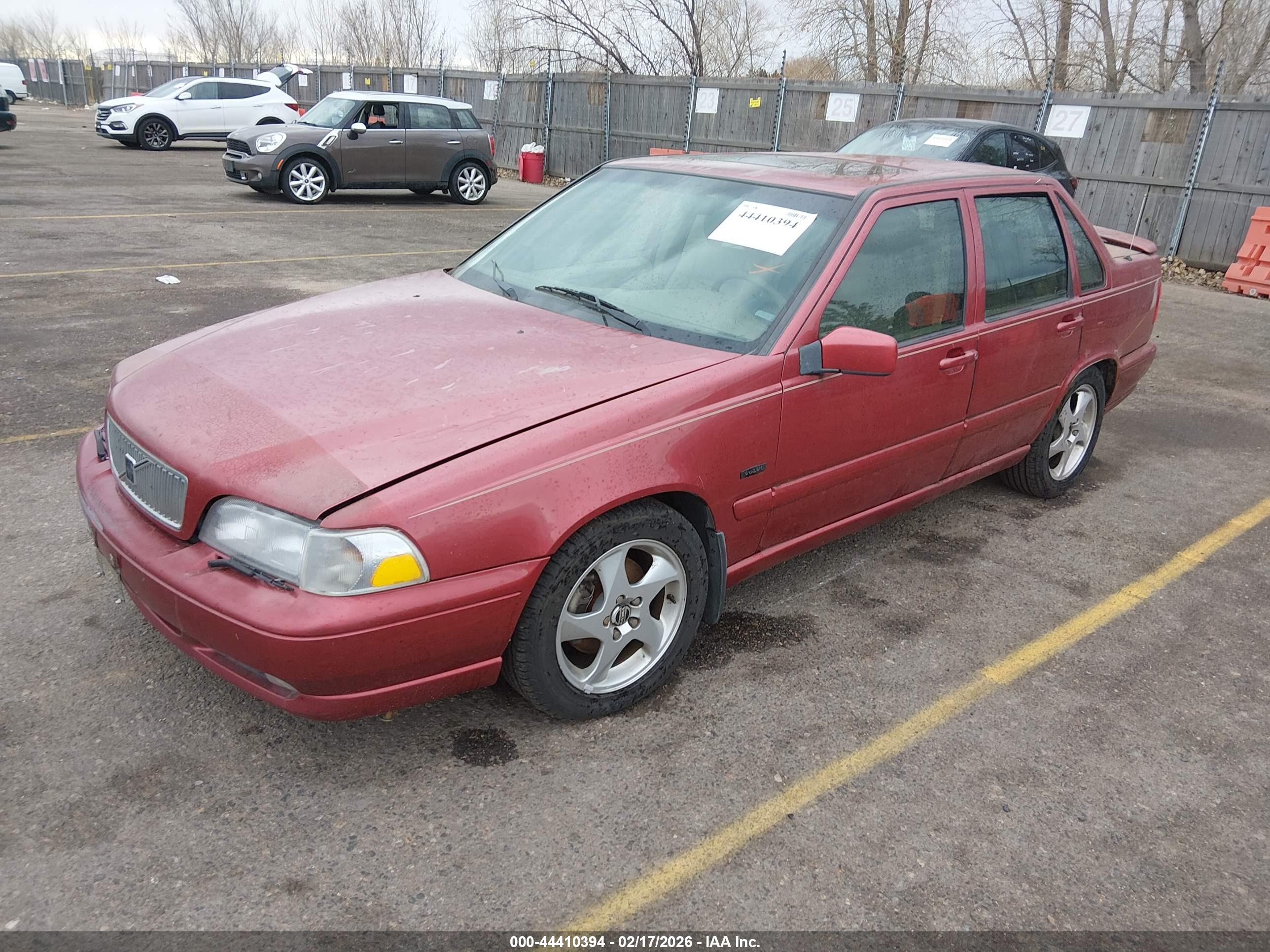 VOLVO S70 image 2