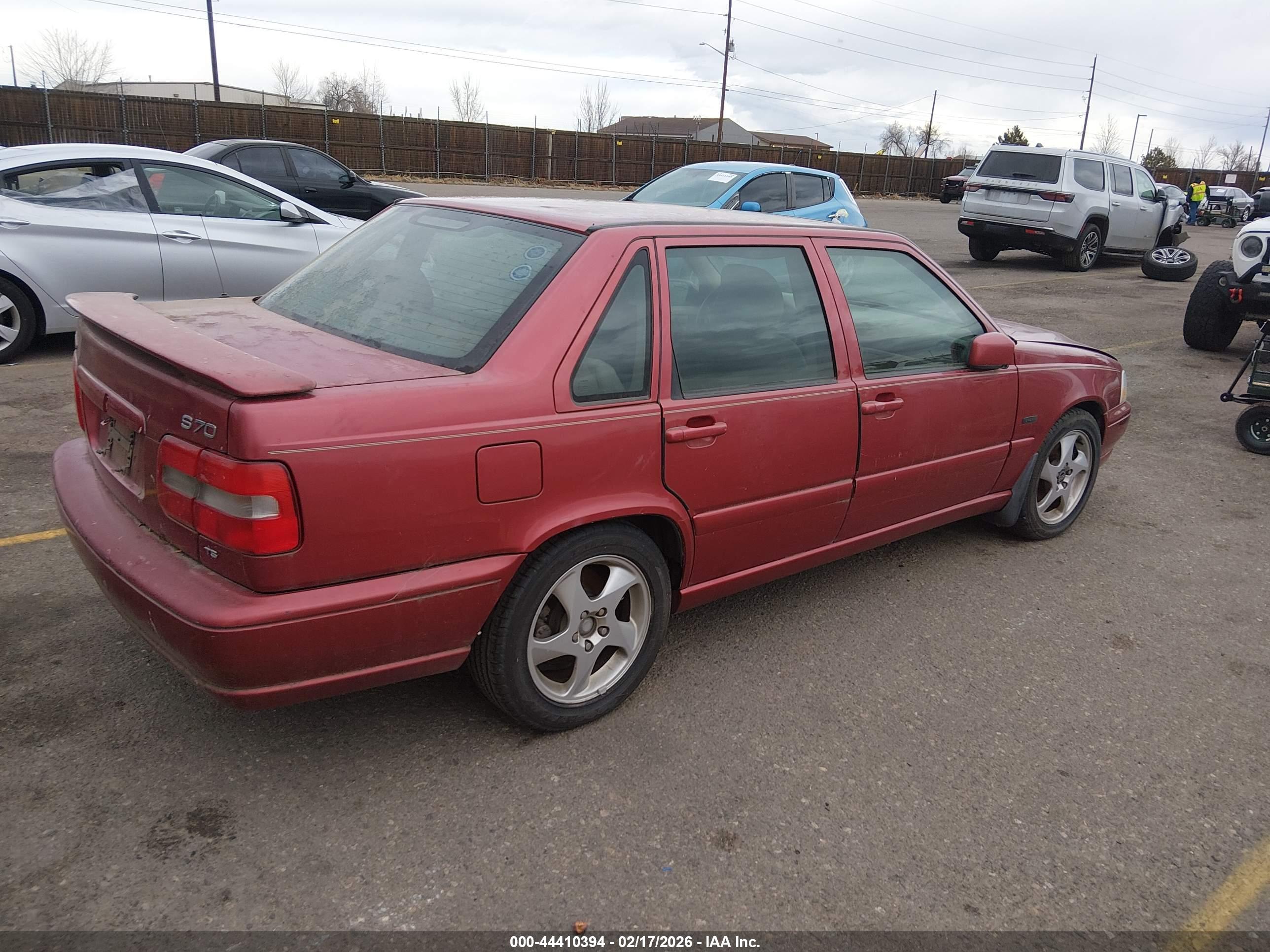 VOLVO S70 image 4