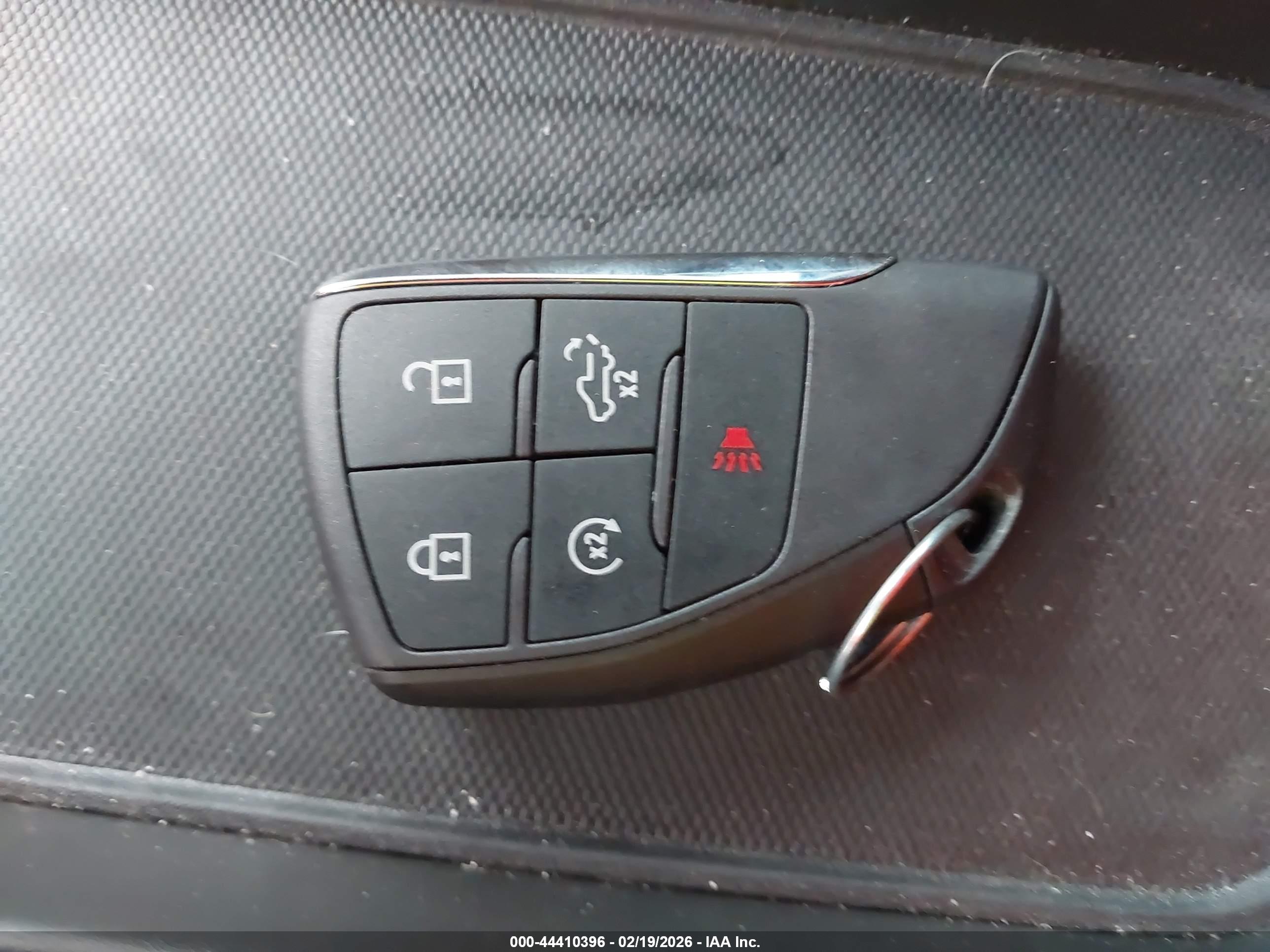 GMC SIERRA image 11