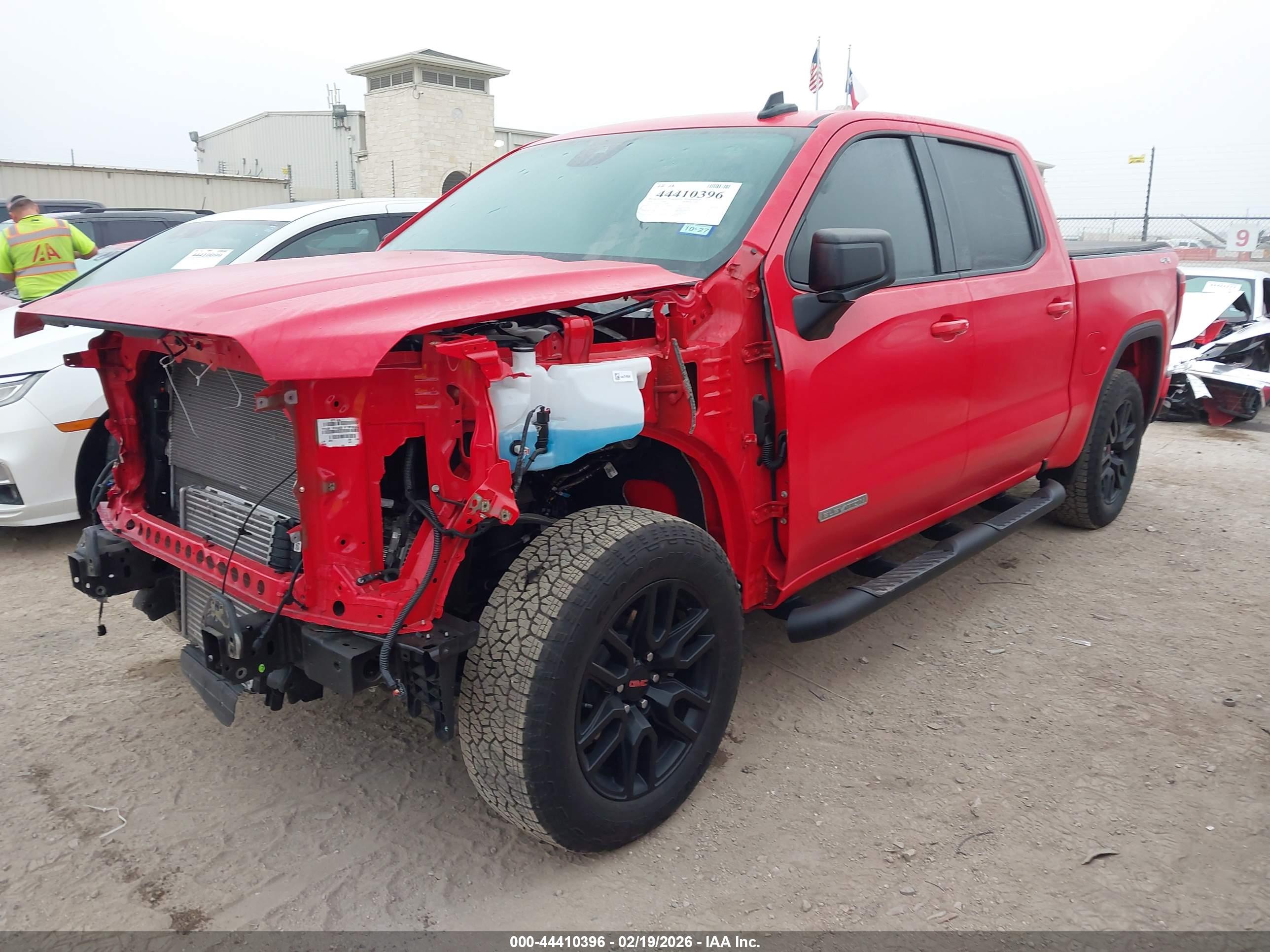GMC SIERRA image 2