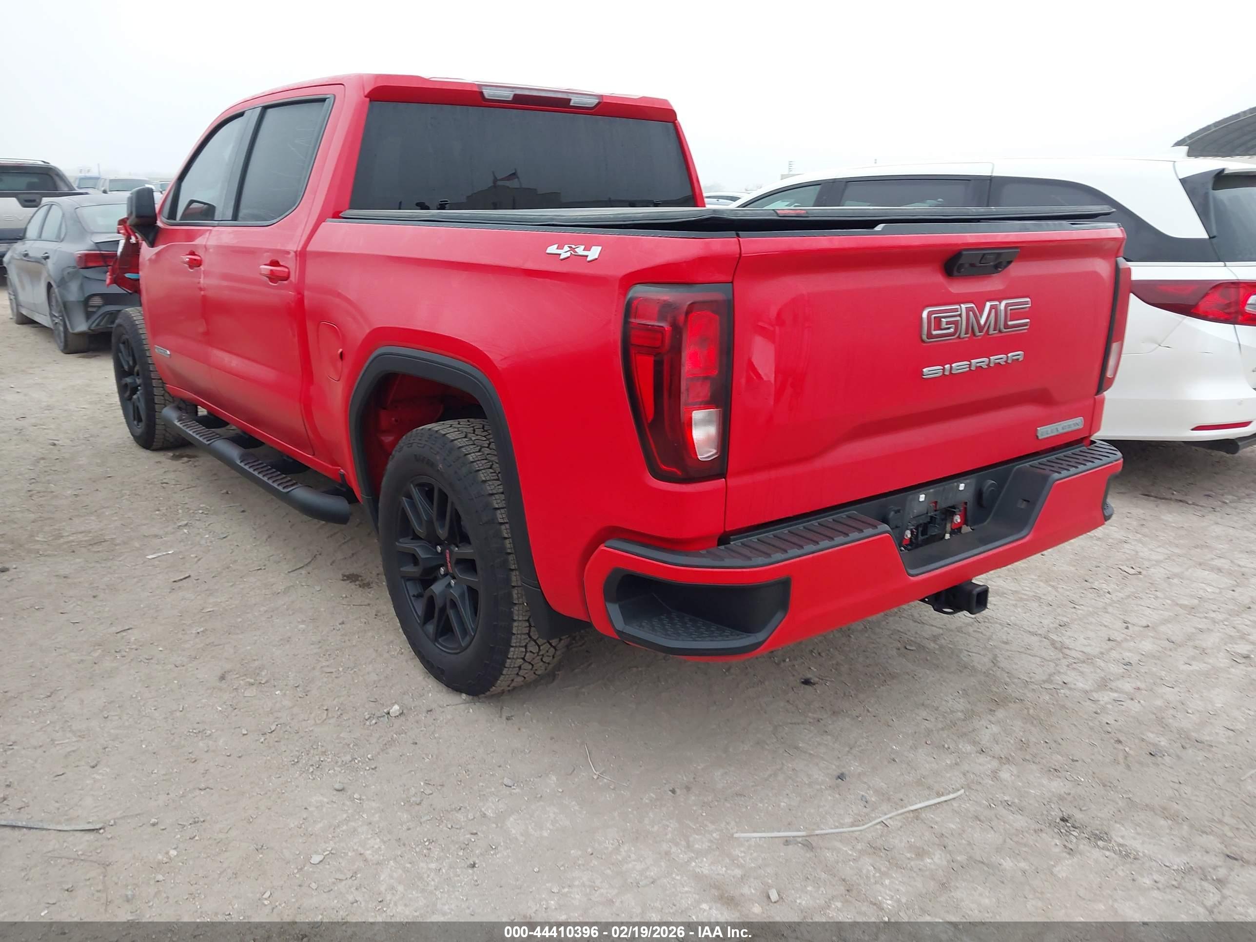 GMC SIERRA image 3