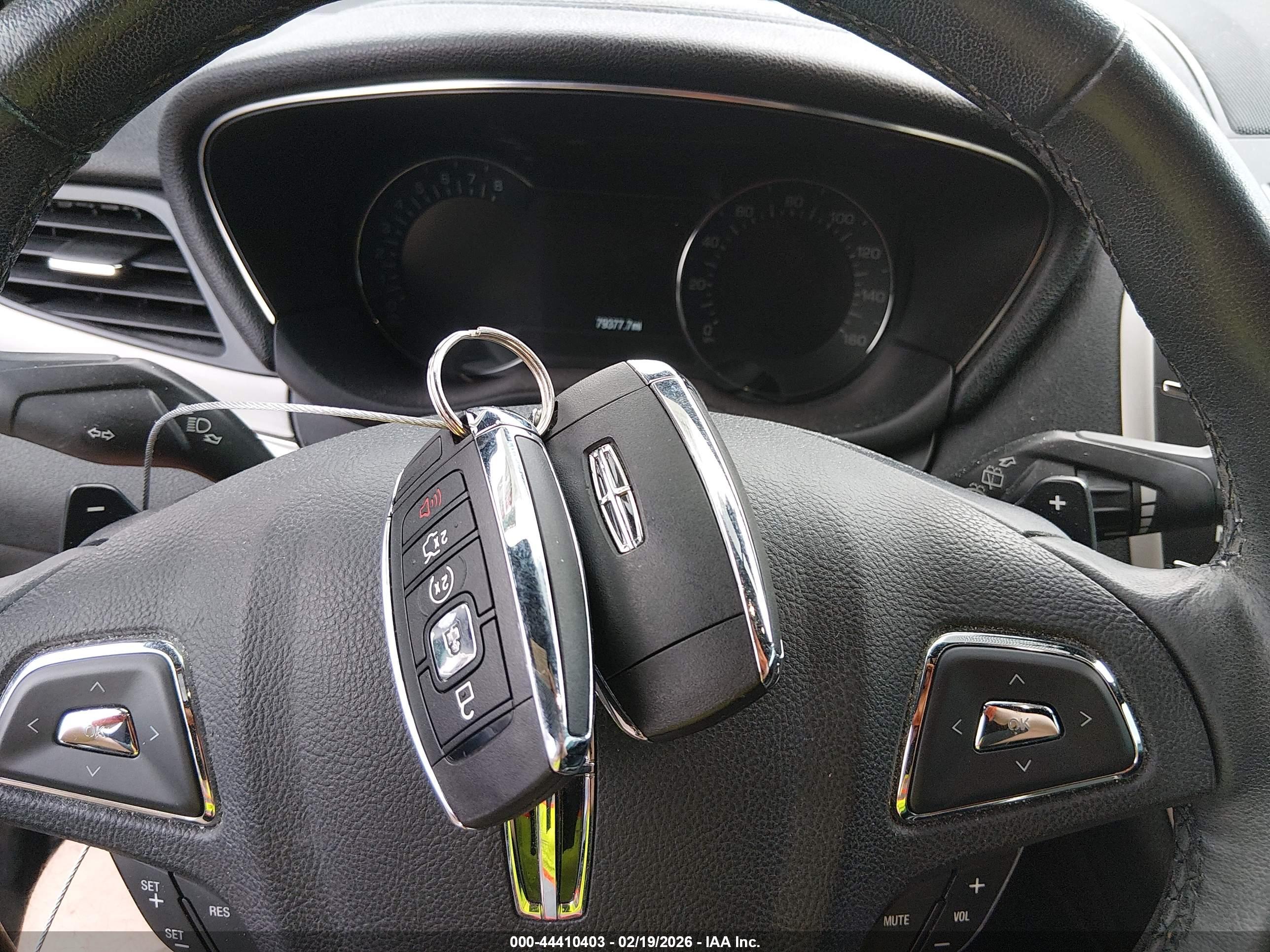 LINCOLN MKC image 11