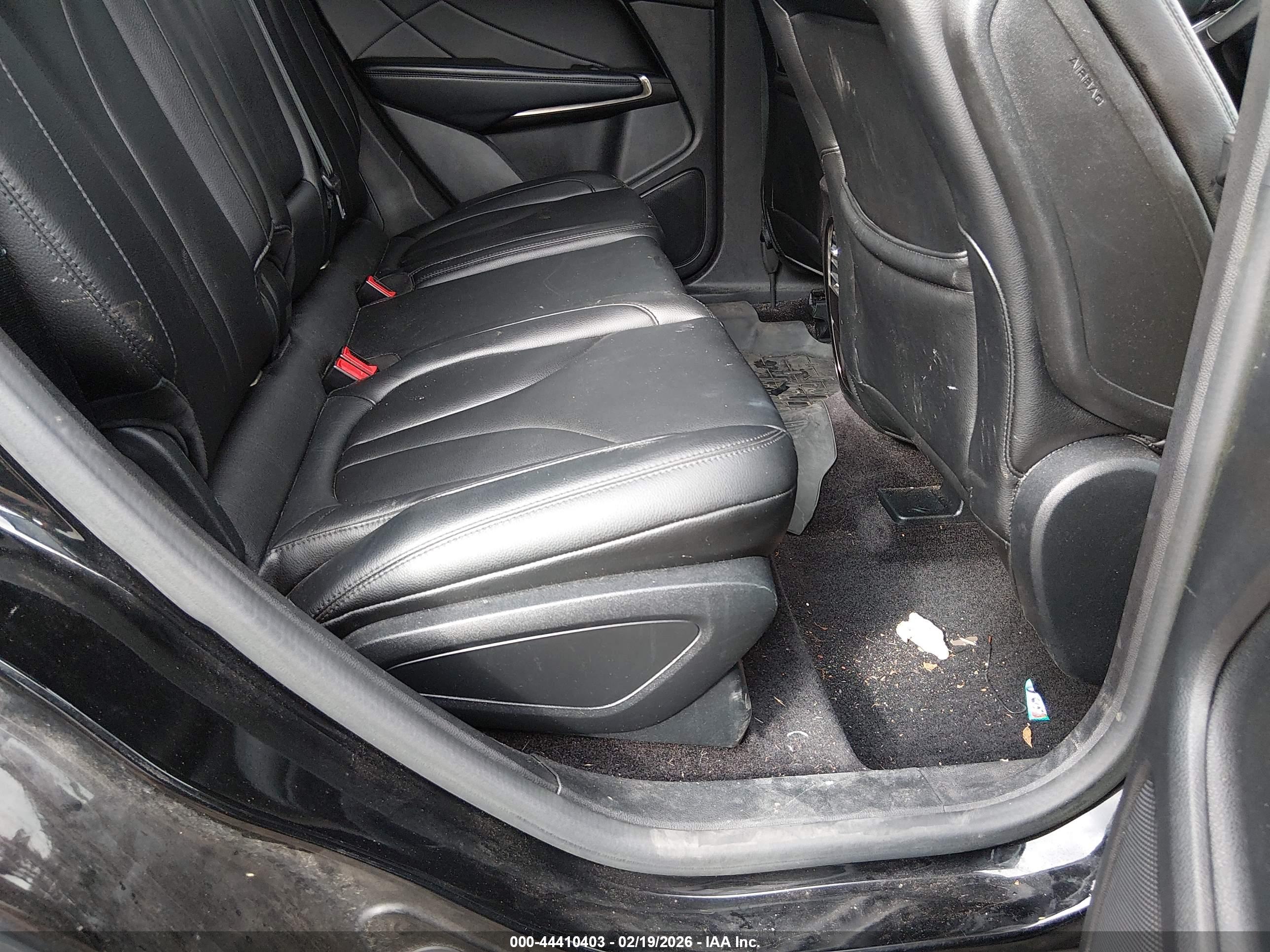LINCOLN MKC image 8