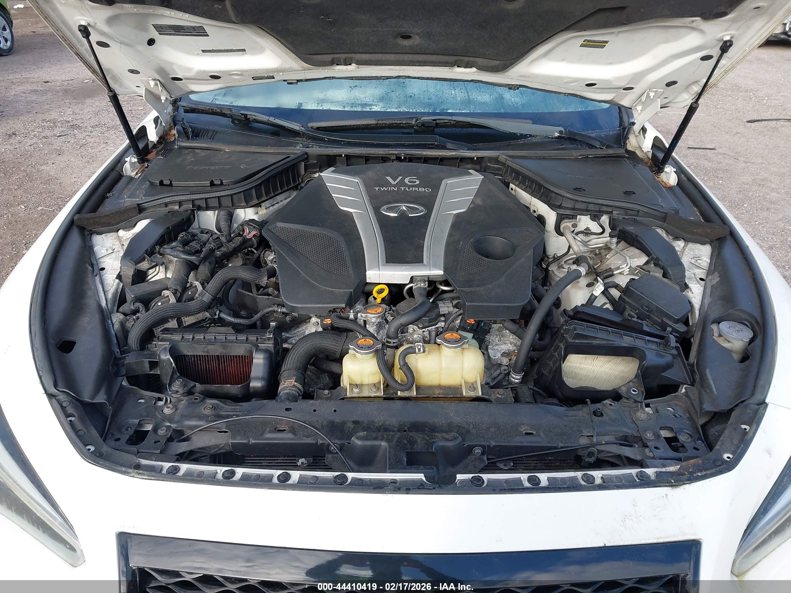 INFINITI Q50 image 10
