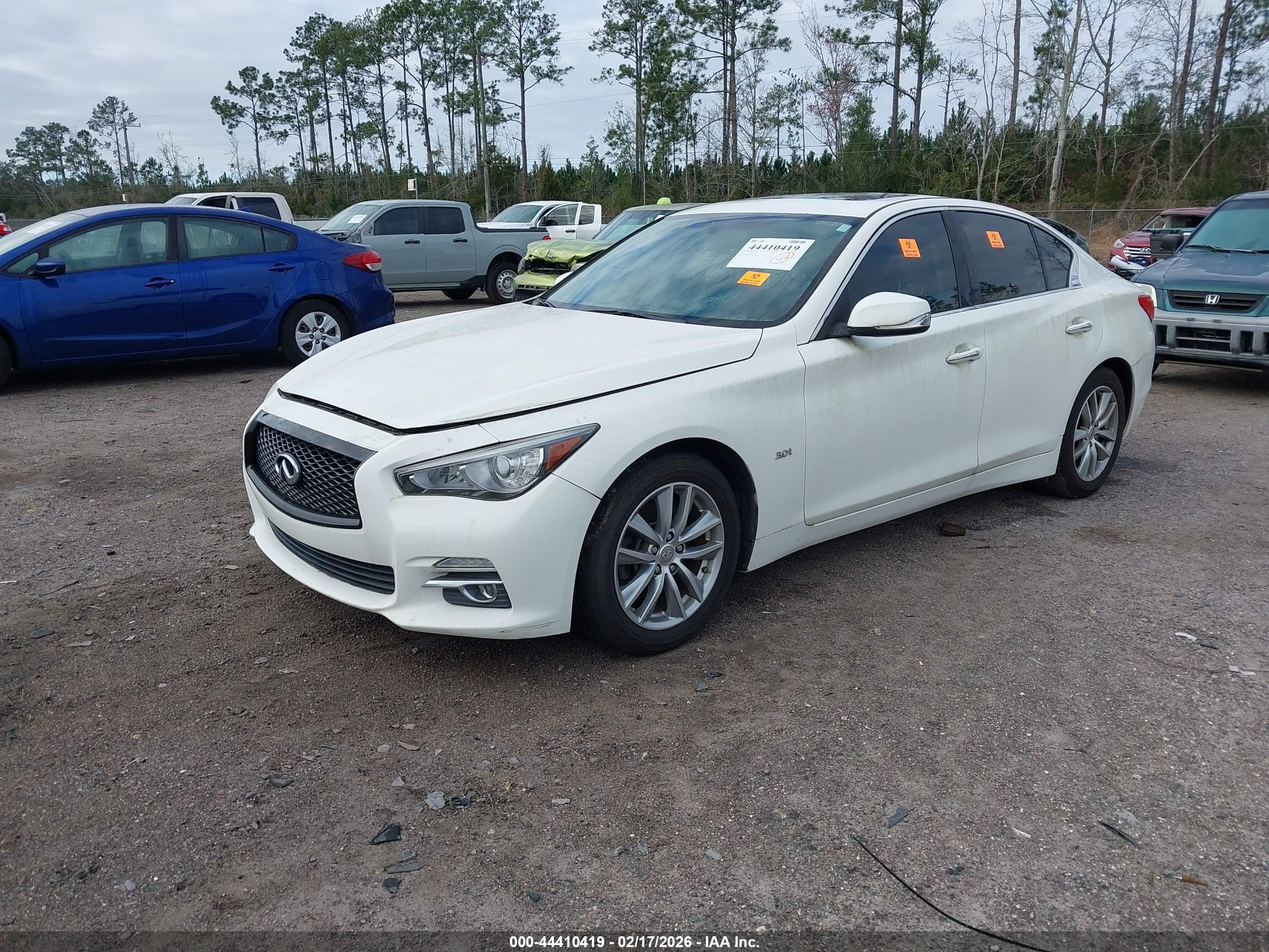 INFINITI Q50 image 2