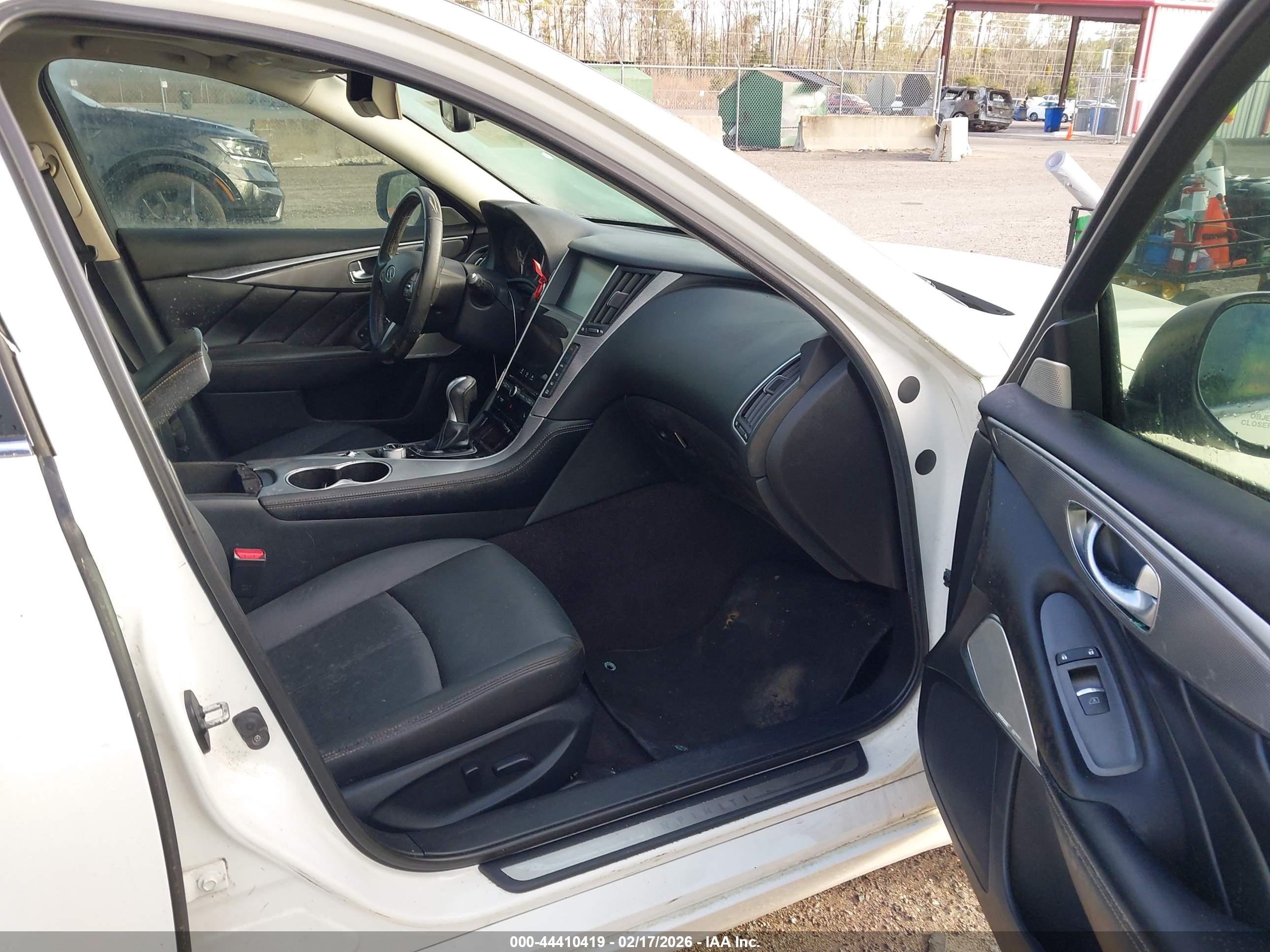 INFINITI Q50 image 5