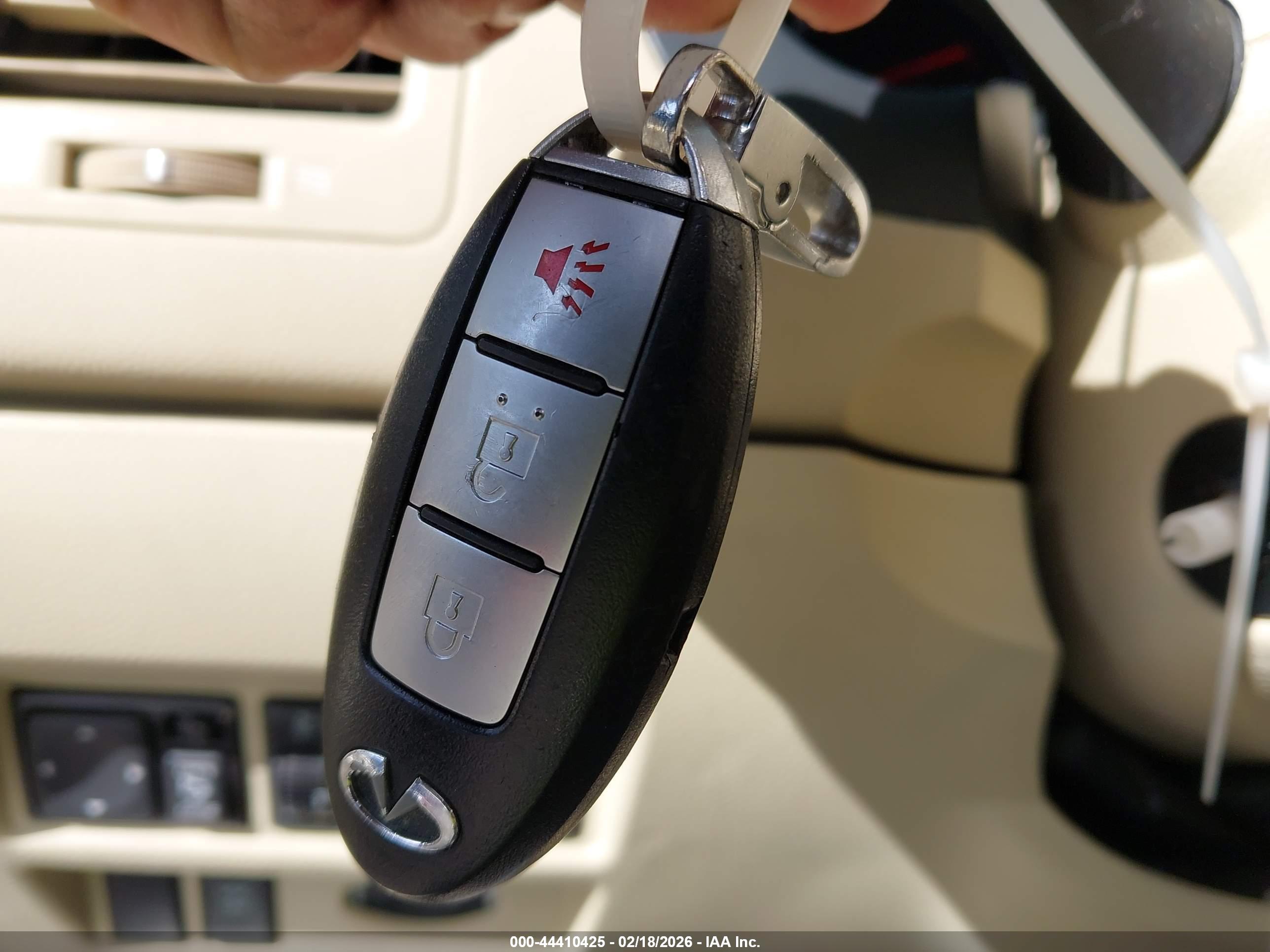 INFINITI FX35 image 11