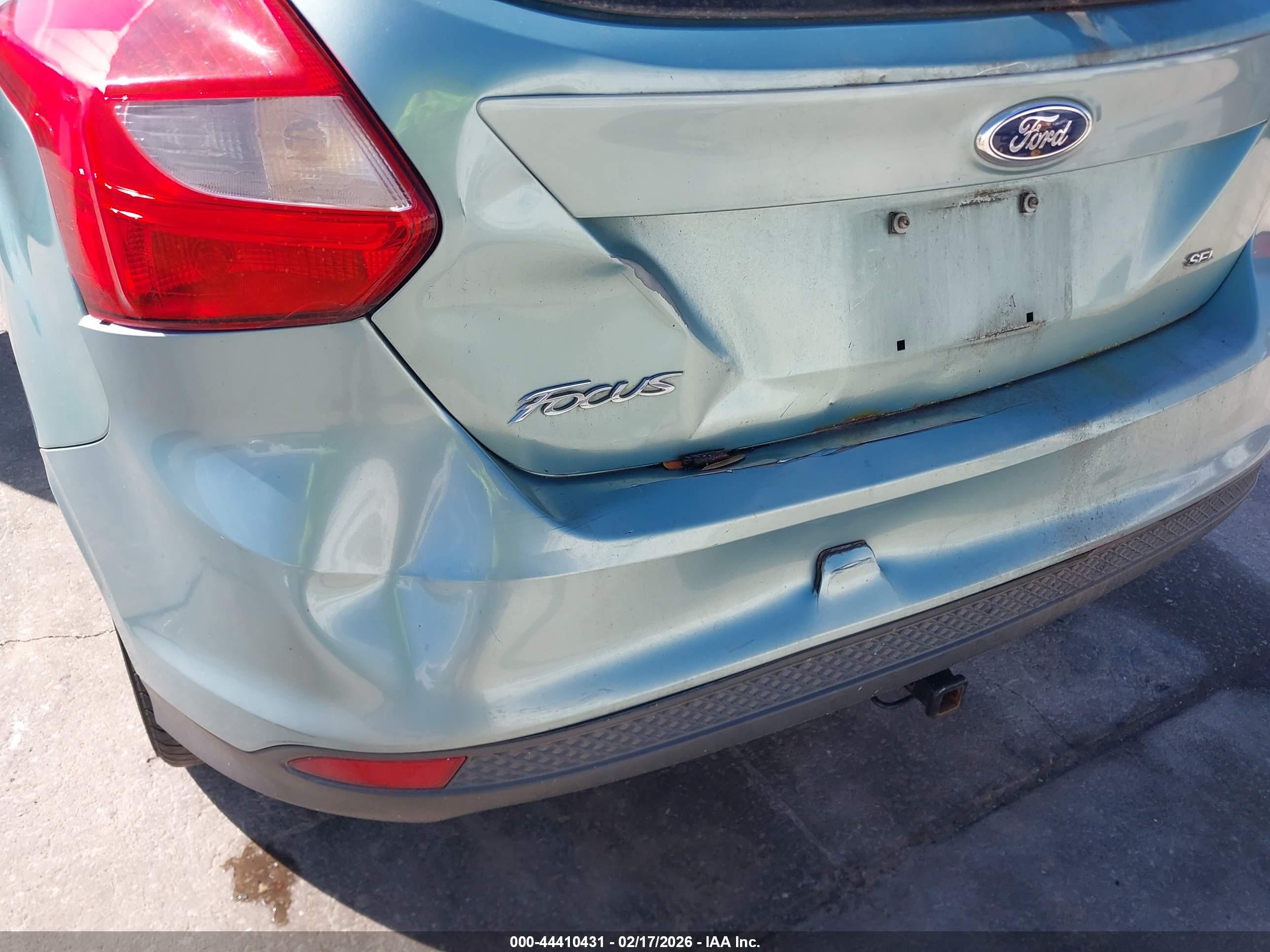 FORD FOCUS image 6