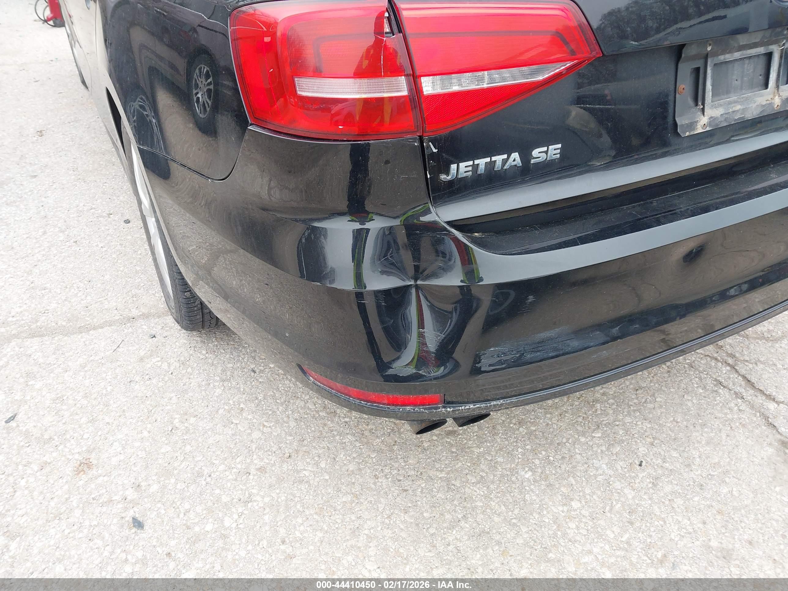 VOLKSWAGEN JETTA image 6