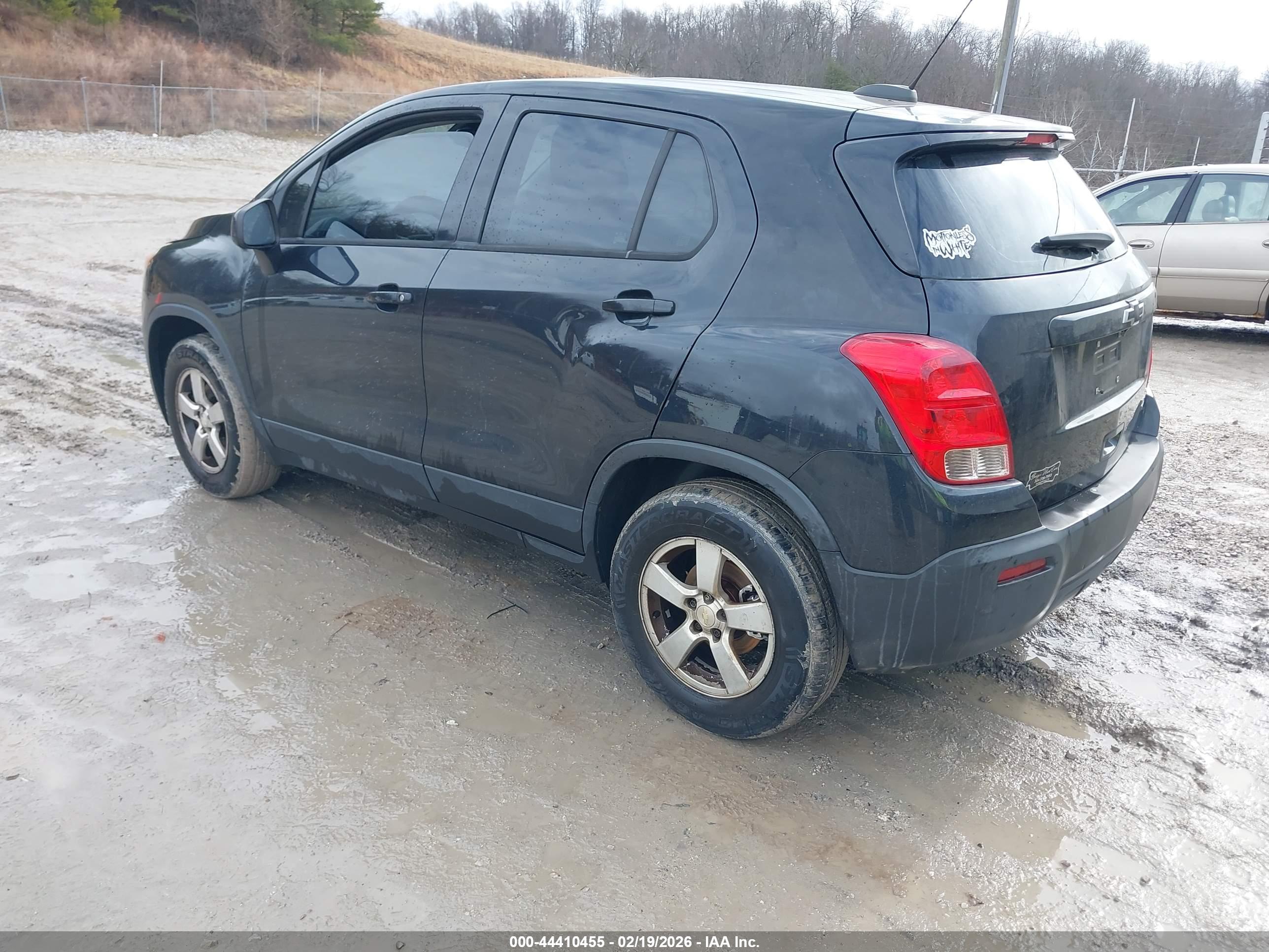 CHEVROLET TRAX image 3
