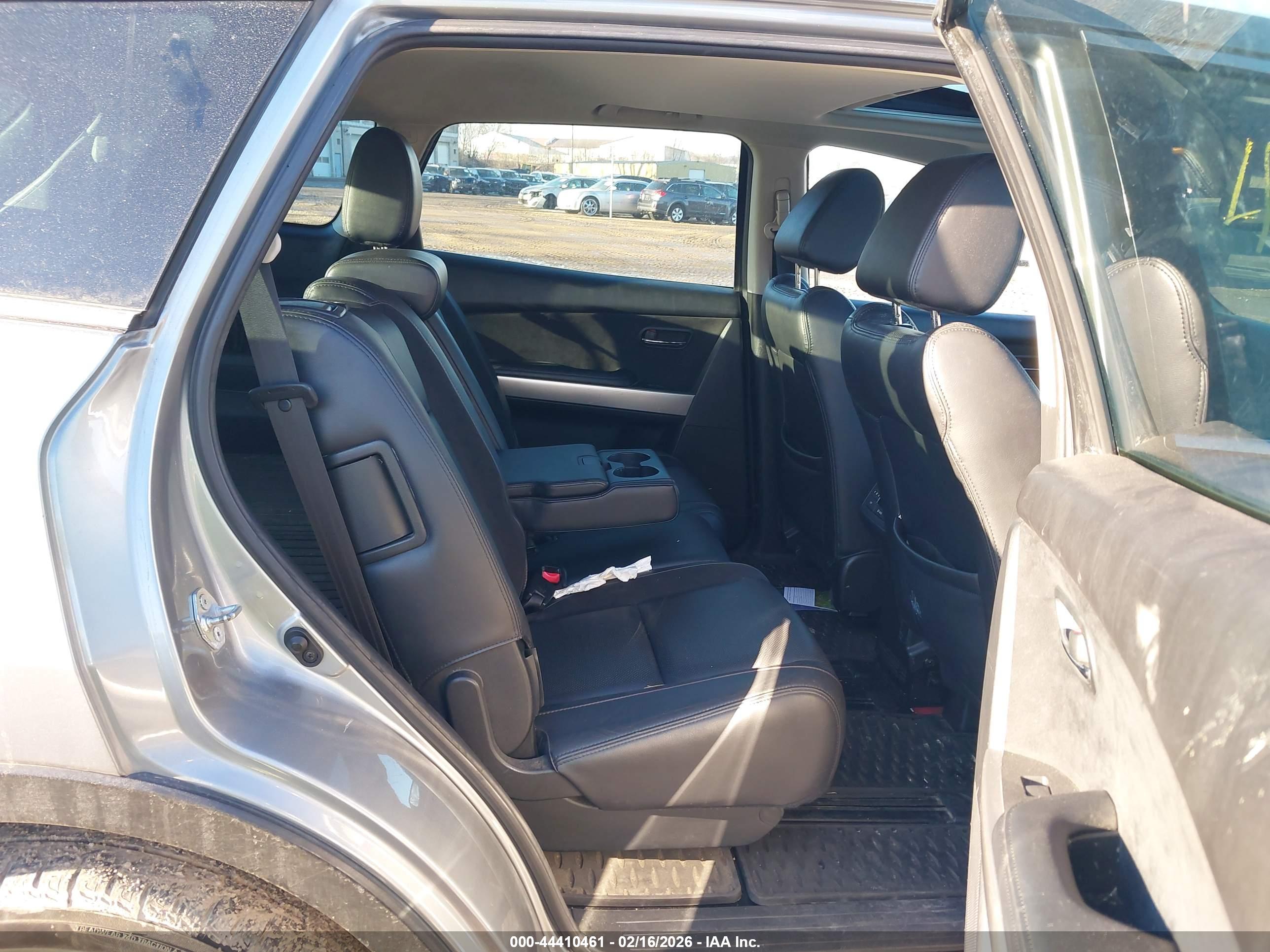MAZDA CX-9 image 8