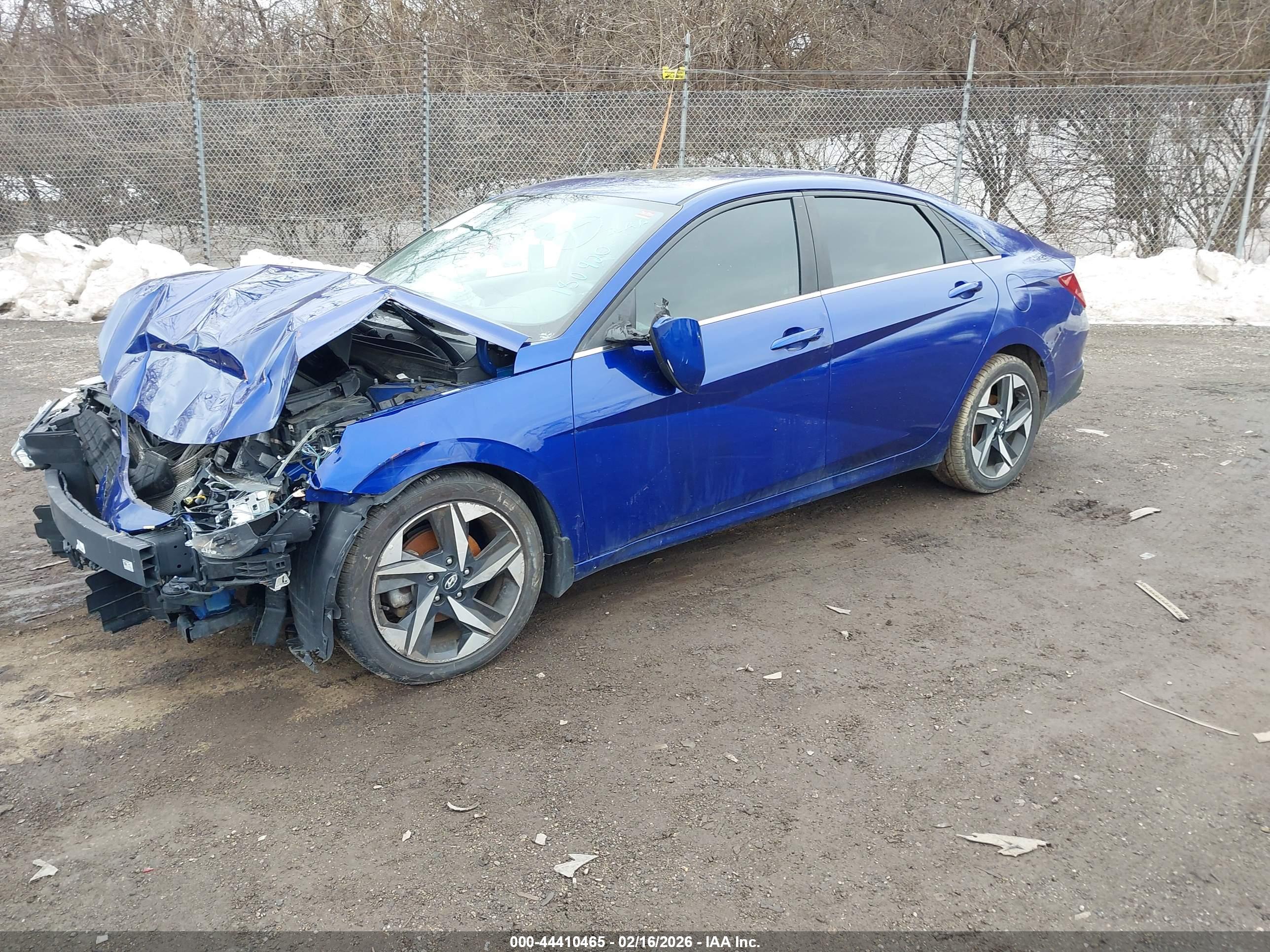 HYUNDAI ELANTRA image 2