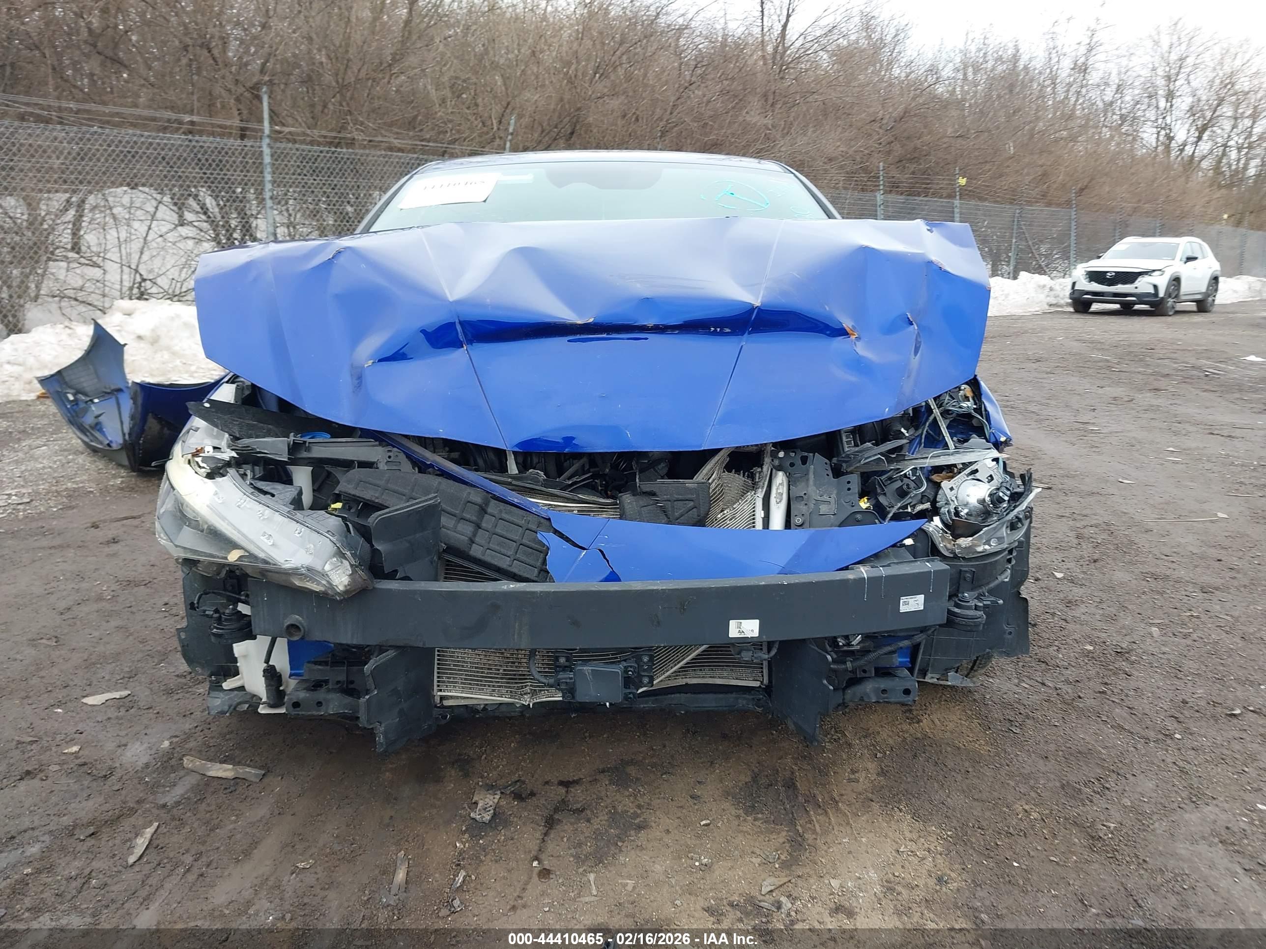 HYUNDAI ELANTRA image 6