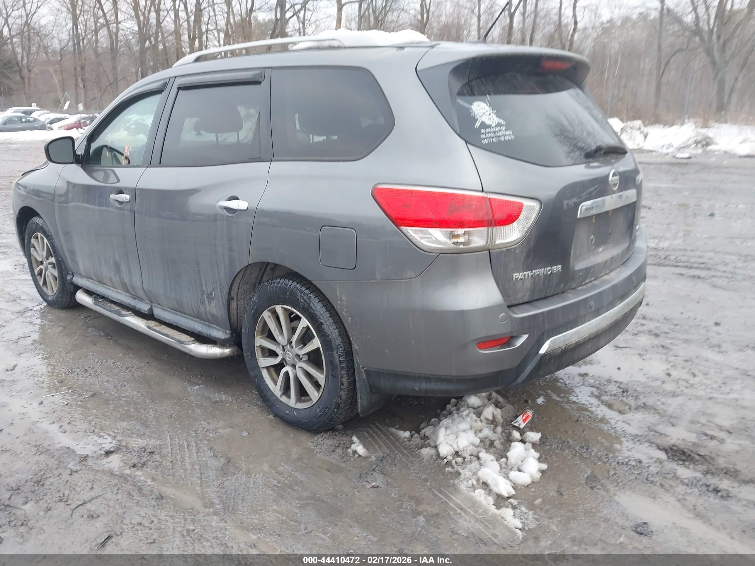 NISSAN PATHFINDER image 3