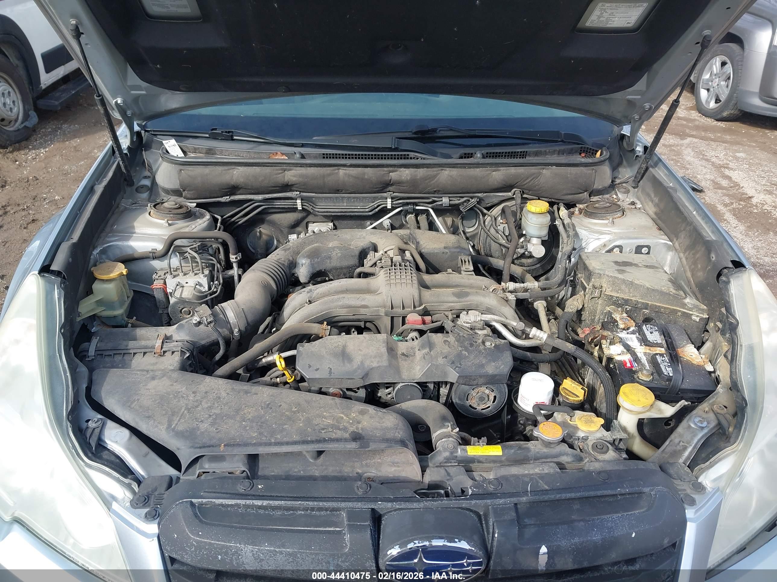 SUBARU OUTBACK image 10