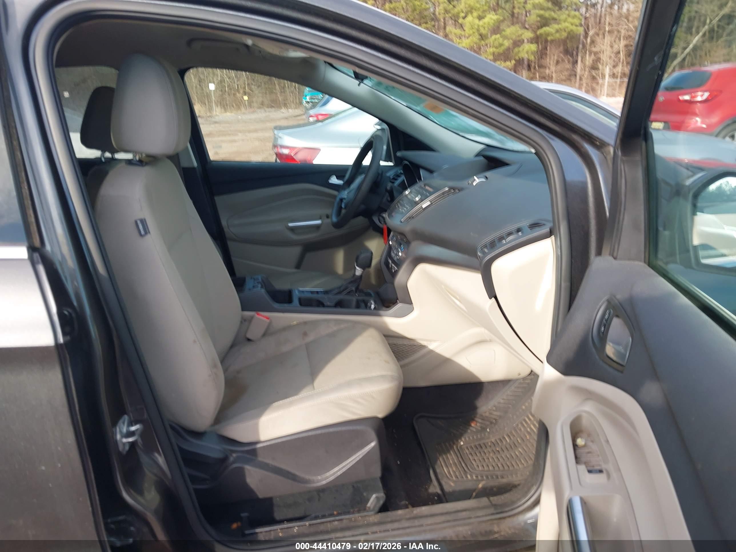 FORD ESCAPE image 5