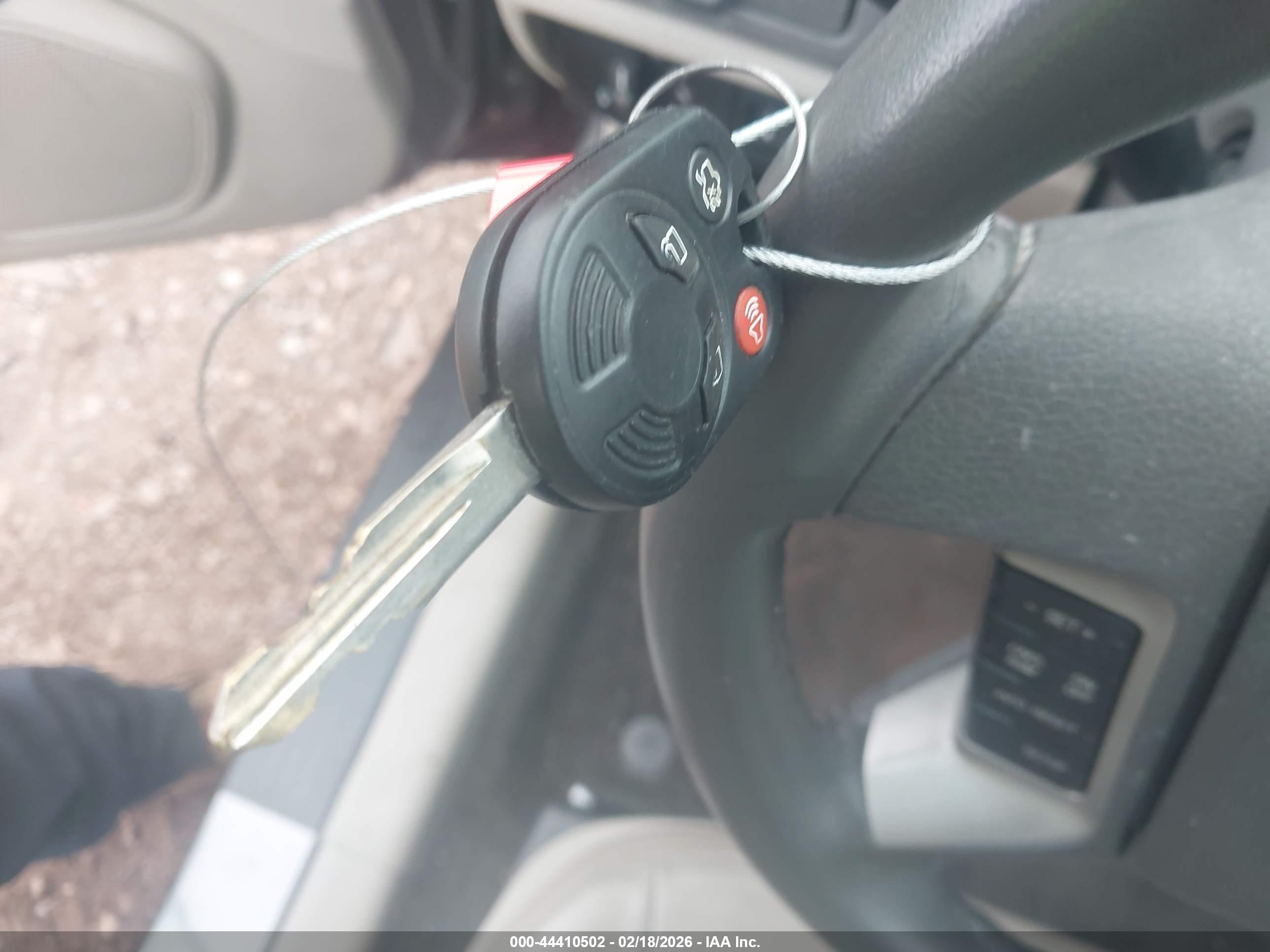 FORD FUSION image 11