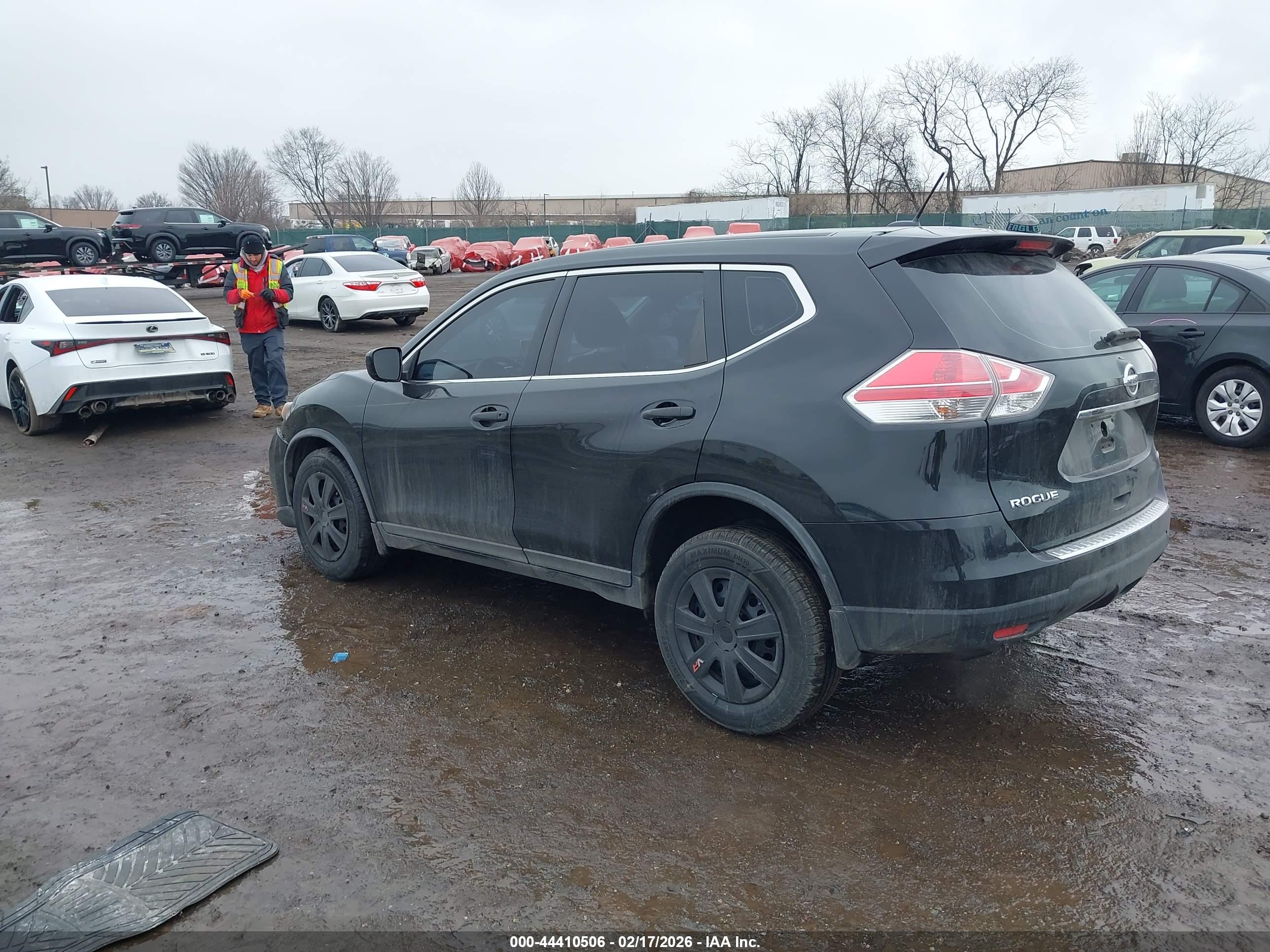 NISSAN ROGUE image 3