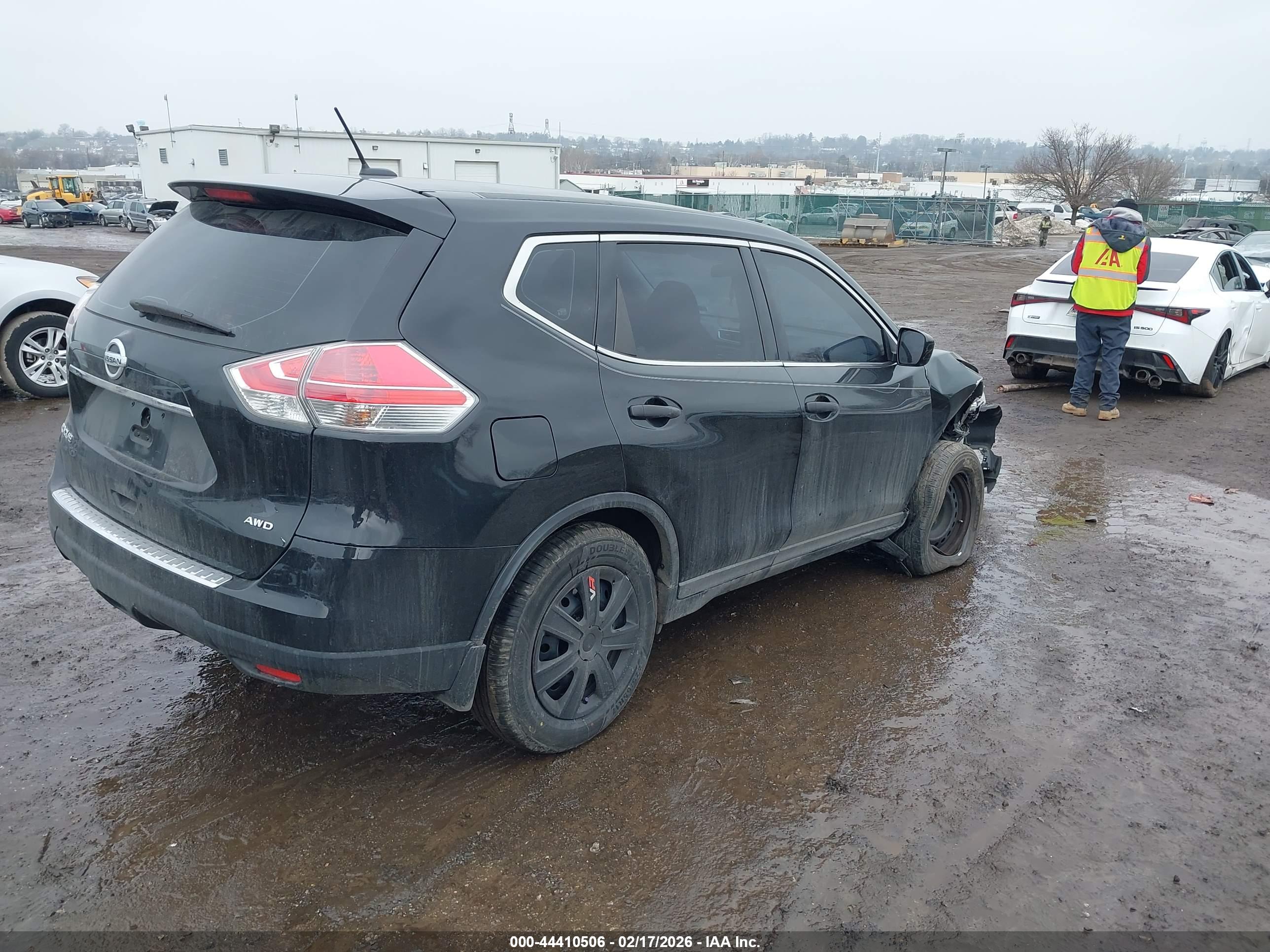 NISSAN ROGUE image 4