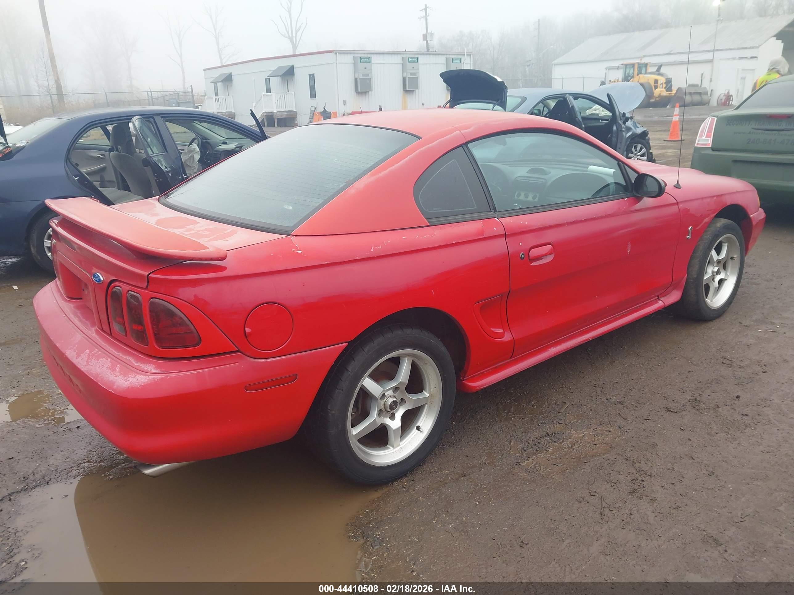 FORD MUSTANG image 4